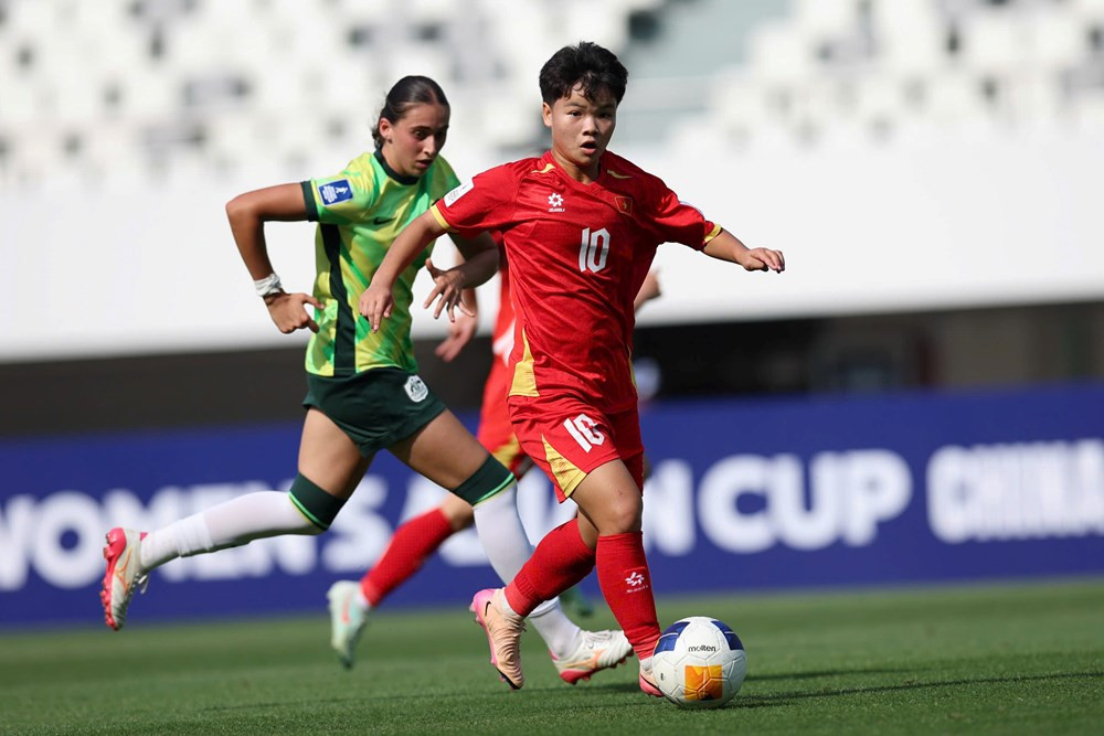 11-u17-nu-vn1.jpg