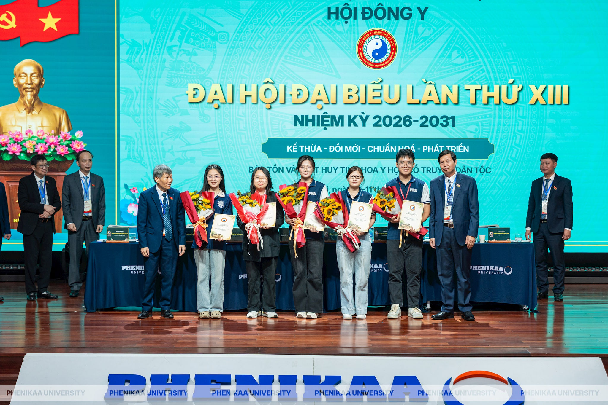 1105-dh-hoi-dong-y-5.jpg