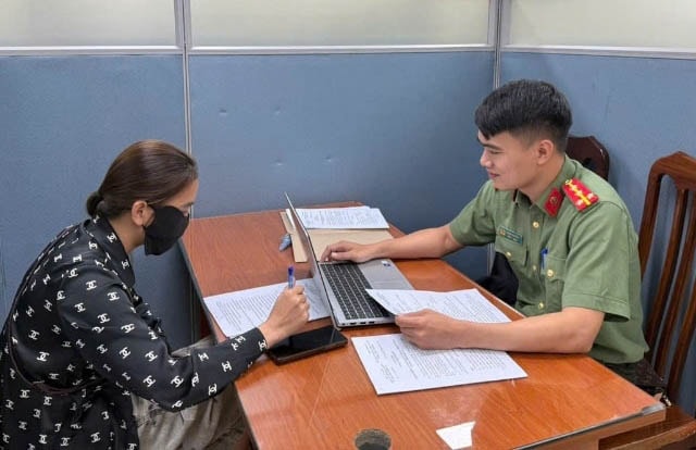 can-bo-phong-an-ninh-mang-va-phong-chong-toi-pham-su-dung-cong-nghe-cao-cong-an-thanh-pho-ha-noi-lam-viec-voi-nguoi-dang-tai-thong-tin-sai-su-that-tren-mang-xa-hoi.-anh-catp.jpg