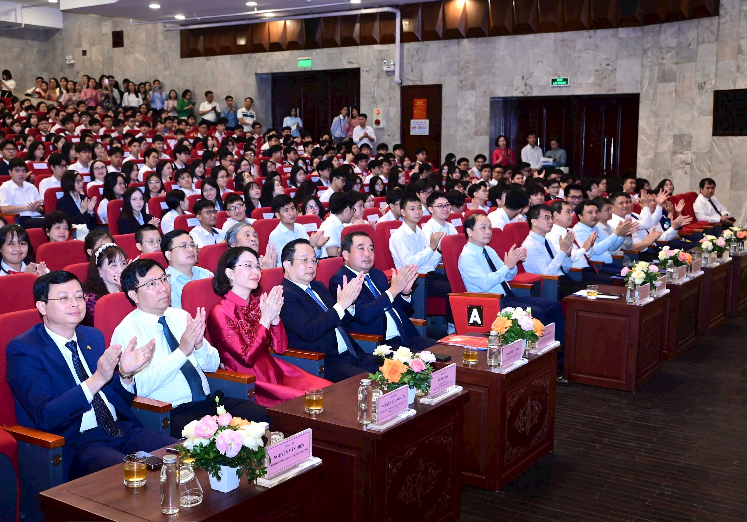 1305-tuyen-duonghsg14.jpg?w=1130
