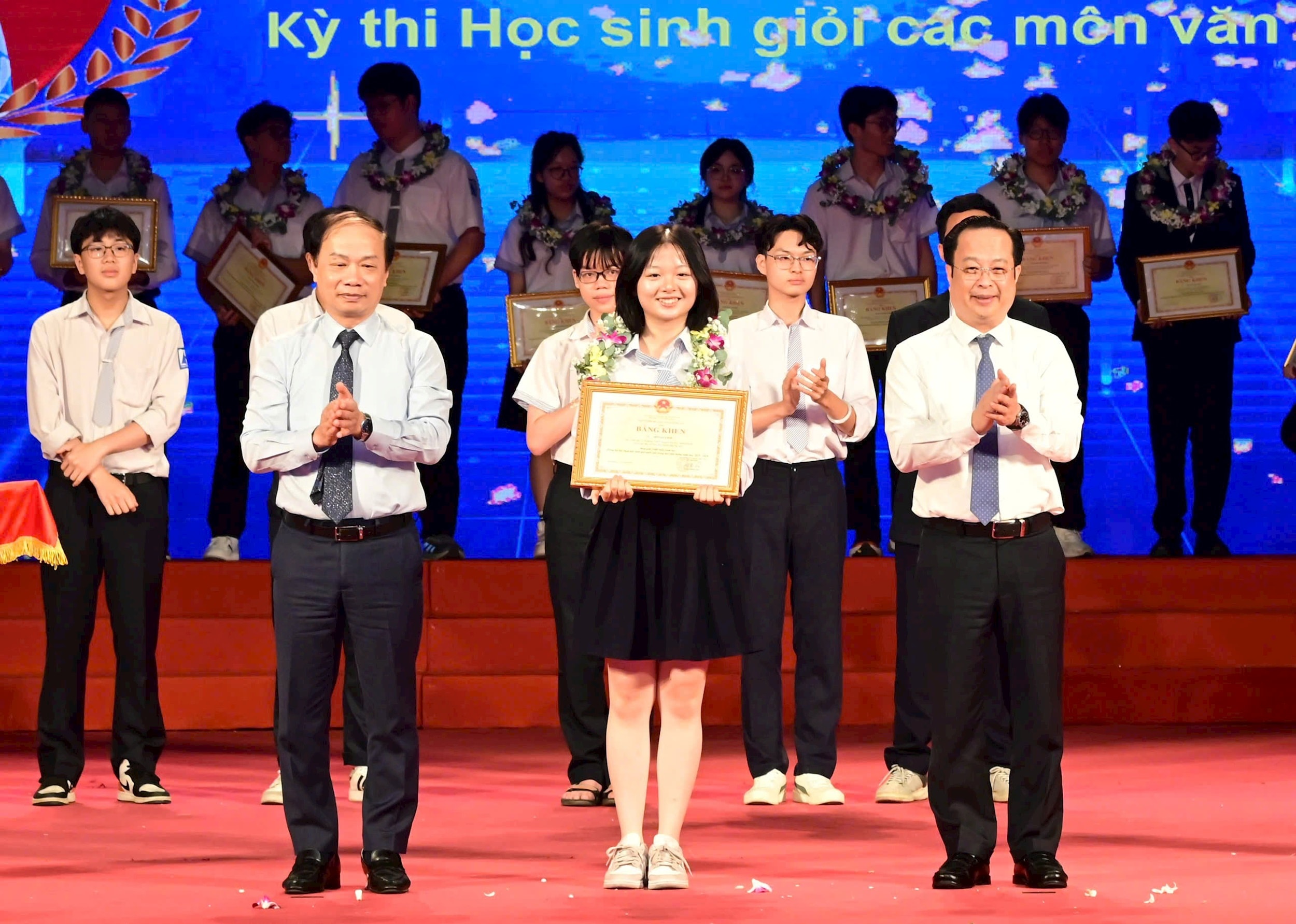 1305-tuyen-duonghsg3.jpg?w=1130
