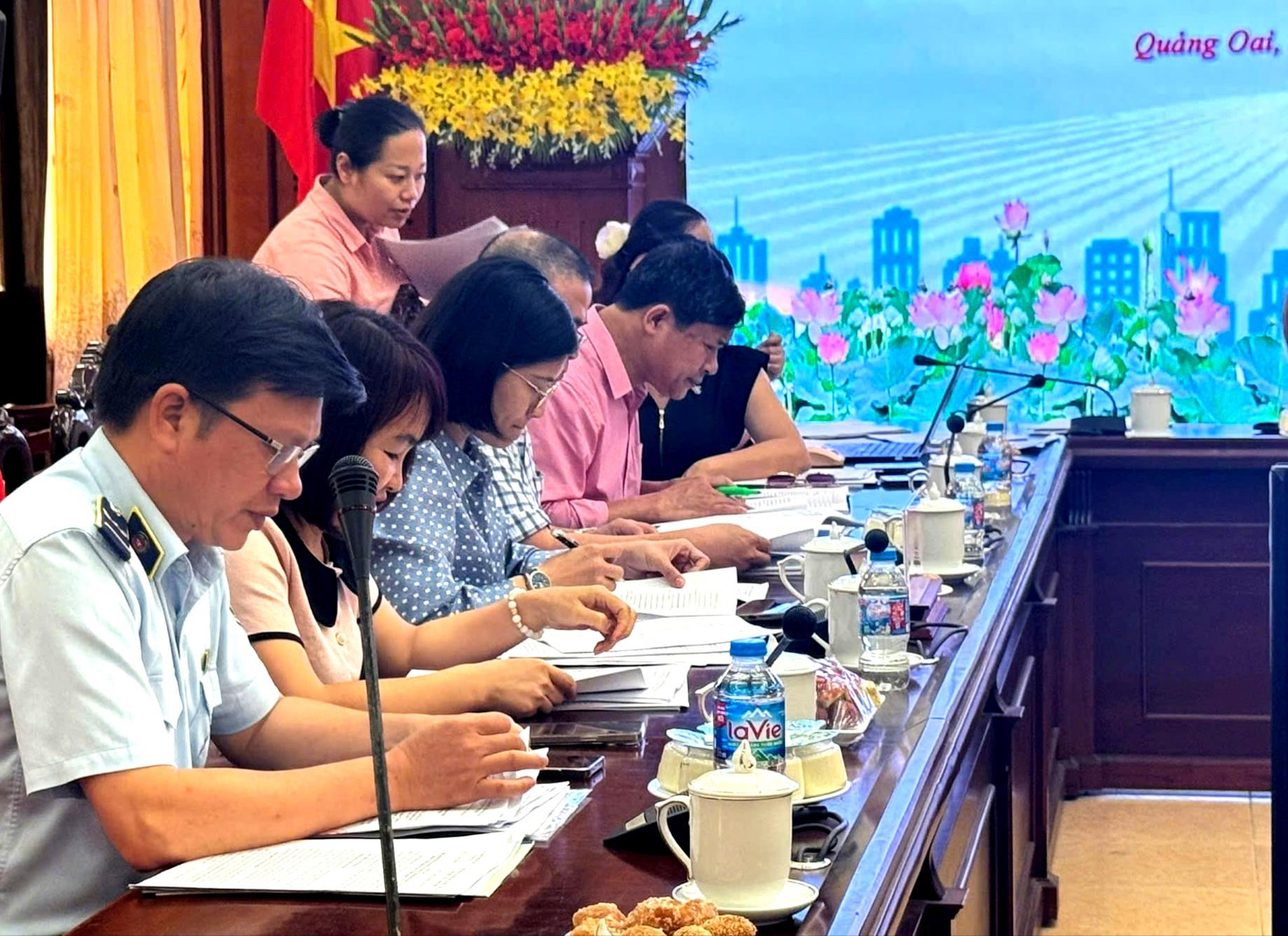 cac-thanh-vien-doan-kiem-tra.jpg