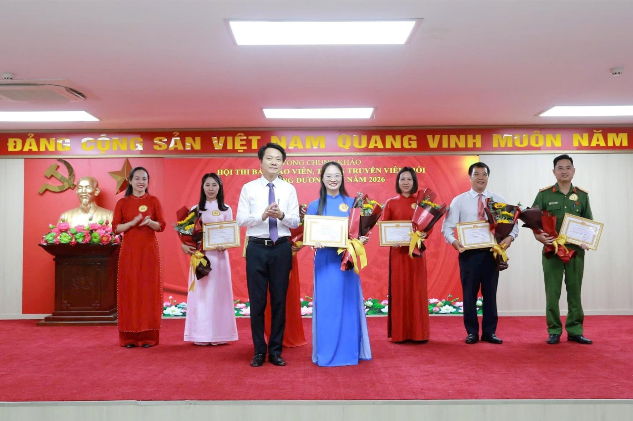 cong-ok(1).jpg