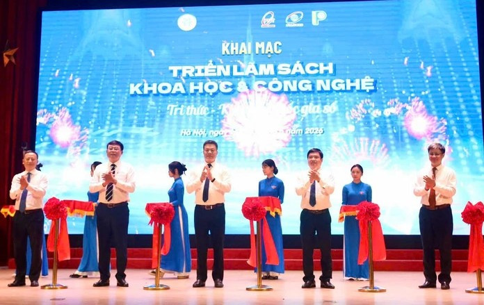 1cac-dai-bieu-cat-bang-khai-mac-trien-la.jpg