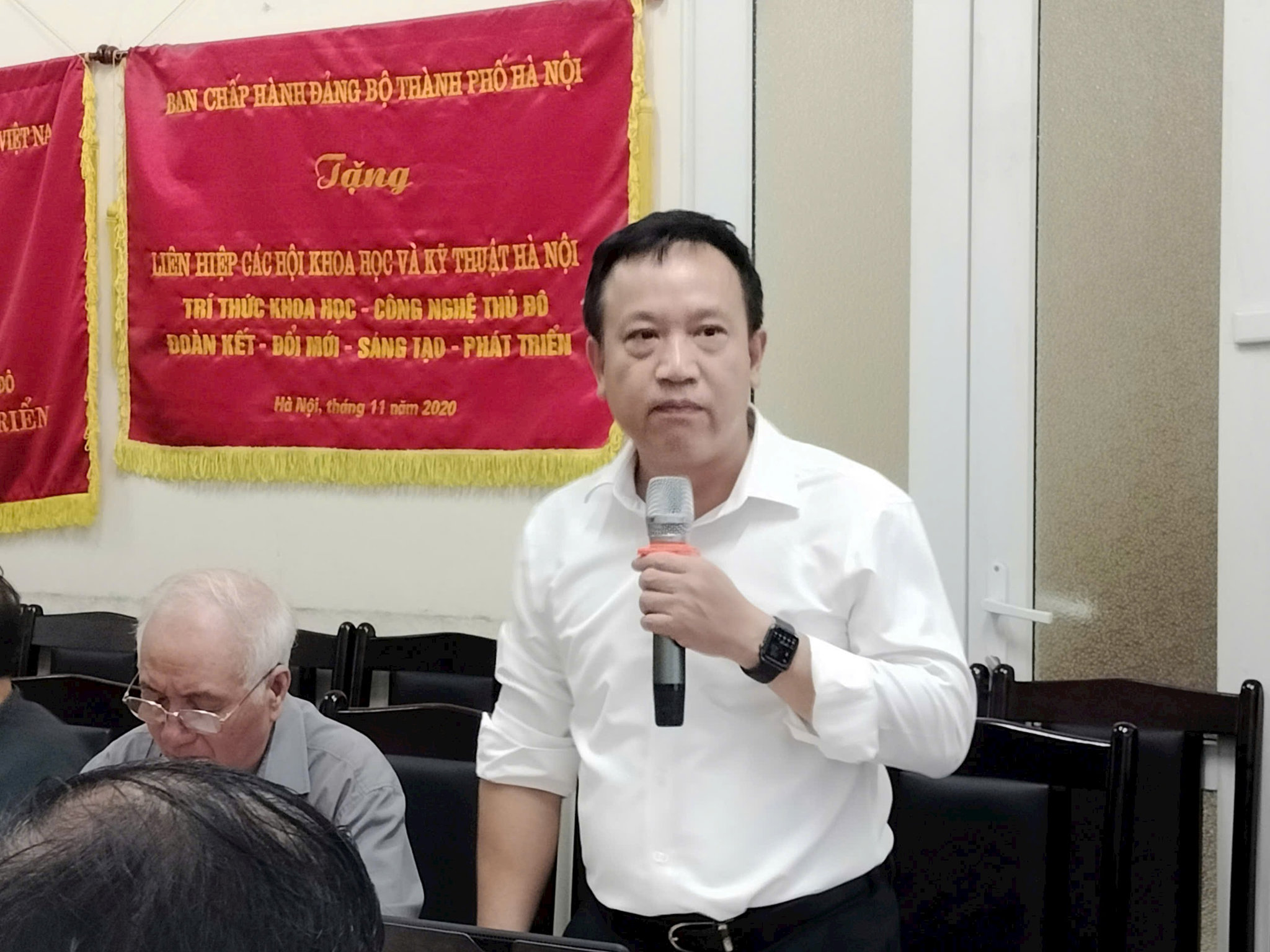TS Phạm Hồng Quách