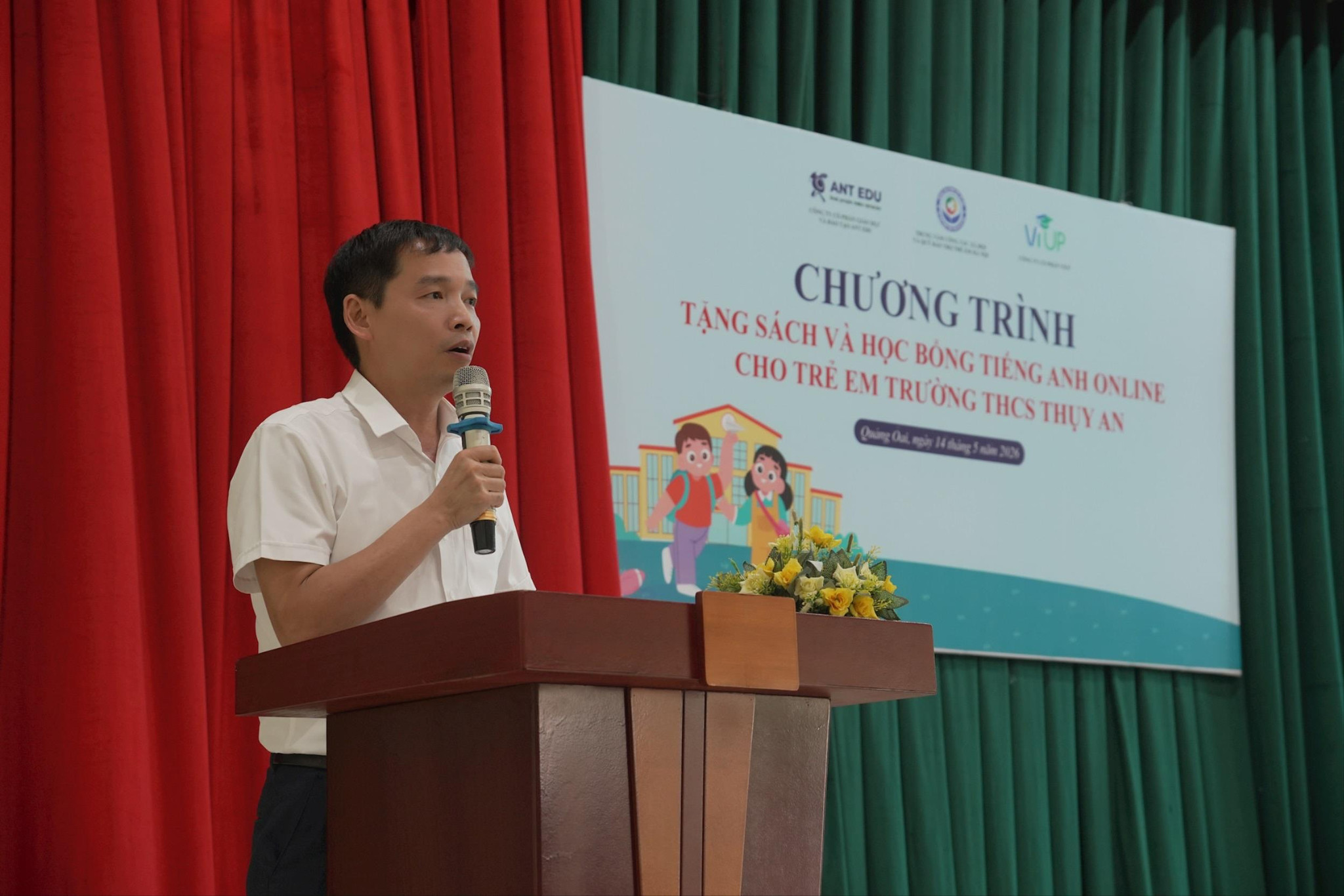 ong-thu-phat-bieu-thuy-an.jpg