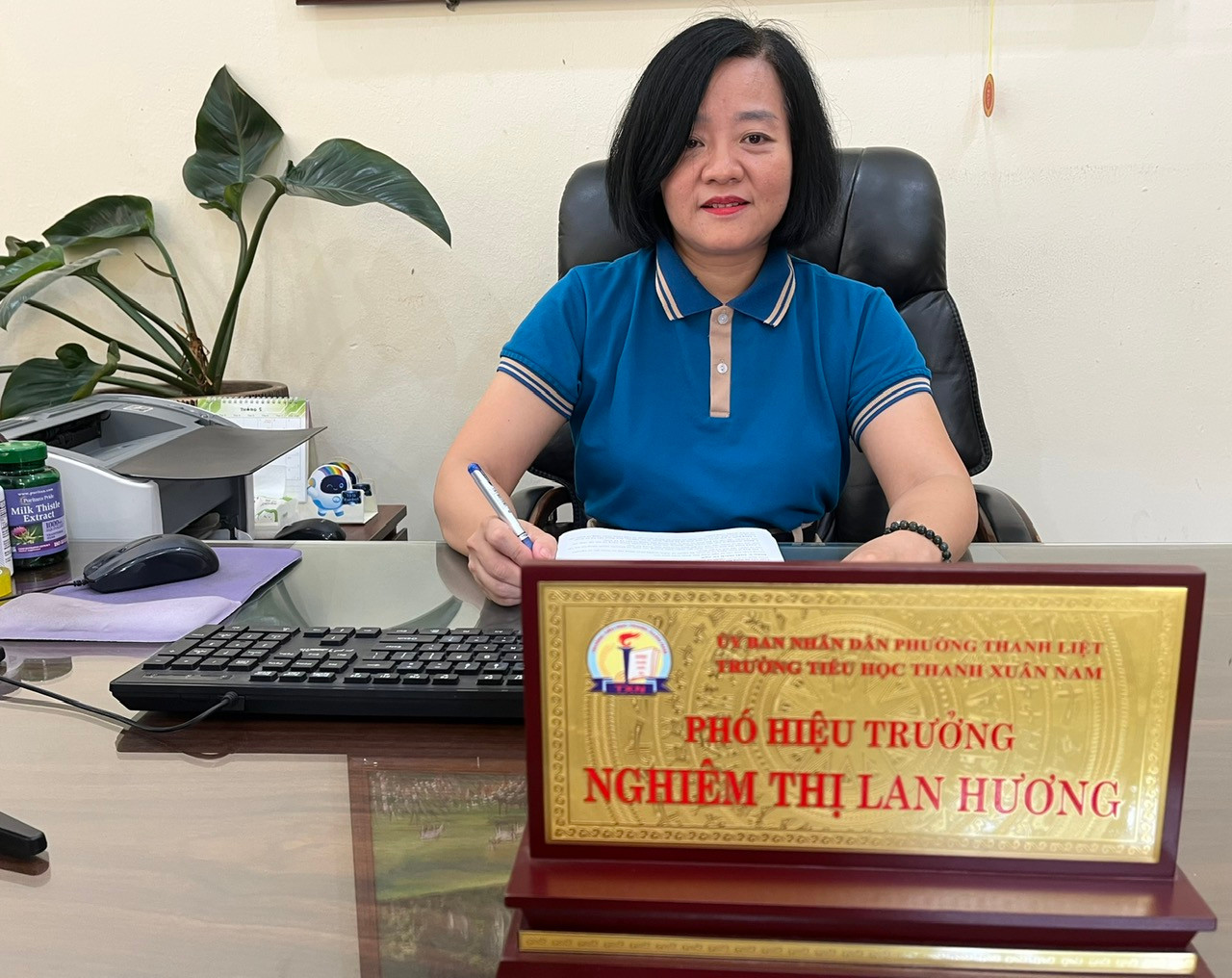 Bà Nghiêm Thị Lan Hương - Phó hiệu trưởng trường tiểu học Thanh Xuân Nam phường Thanh Liệt. Ảnh: Kim Xuyến.