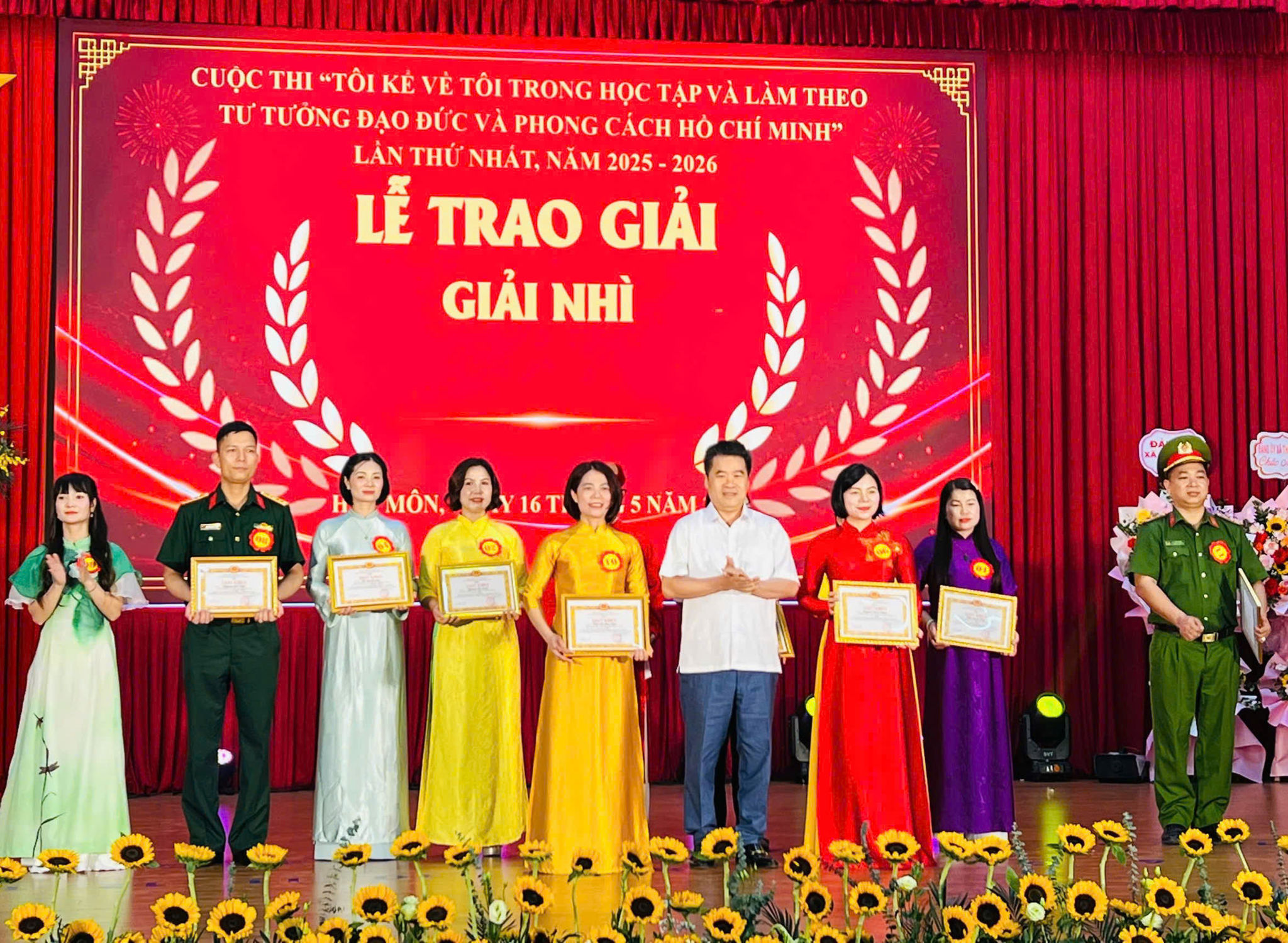 anh-hm.jpg