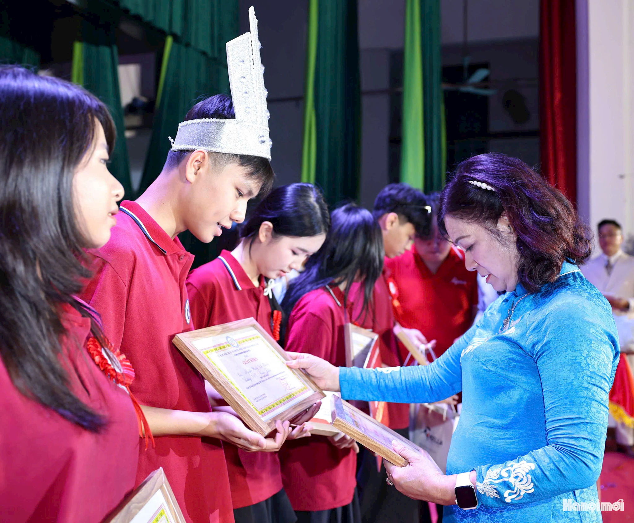 W_tranhbientienganh-7.jpg