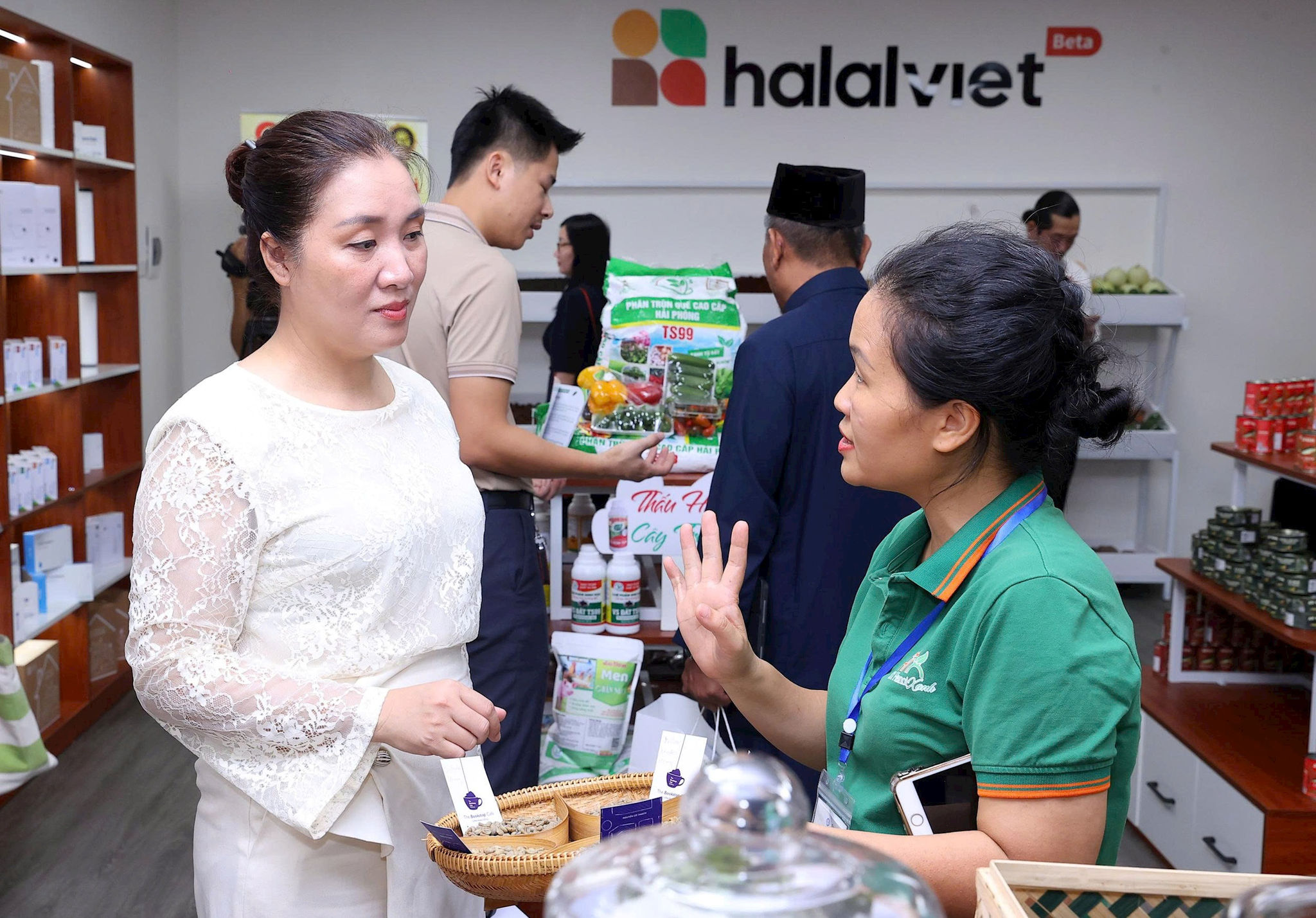 gen-h-halal.jpg