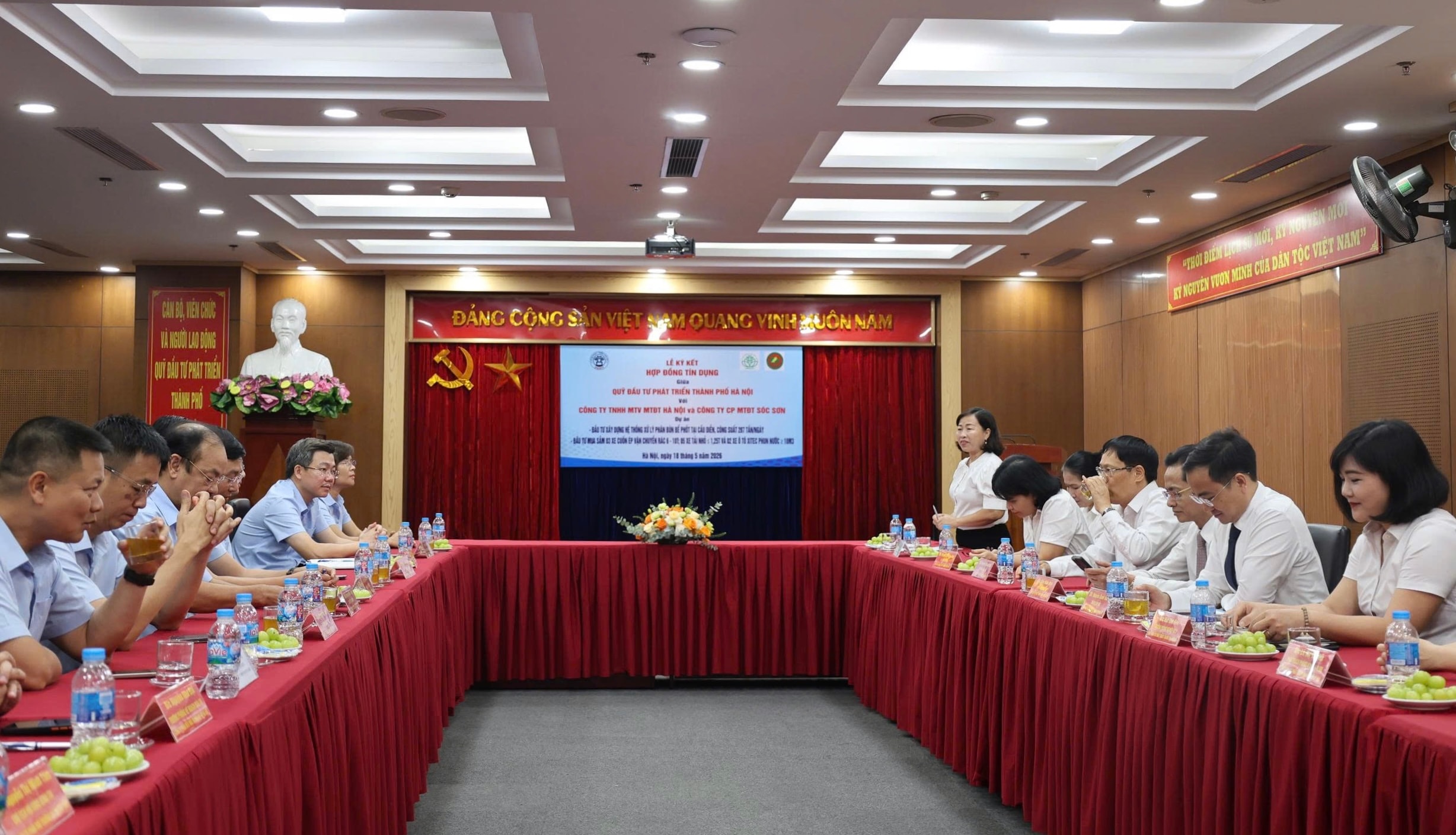 Quang cảnh buổi lễ. Ảnh: Vân Nhi