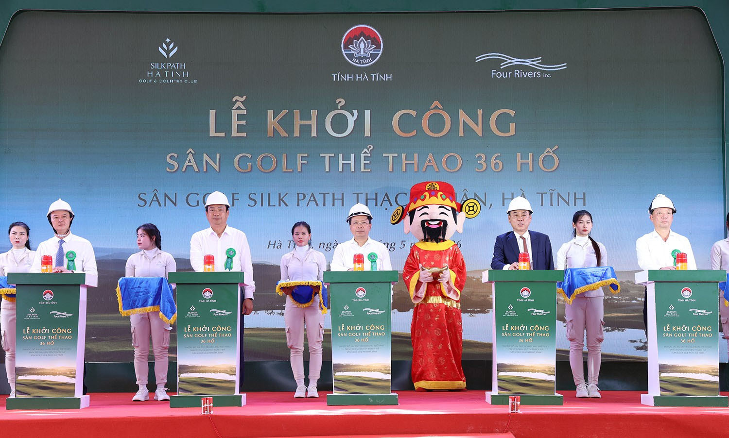 19-nghi-le-nhan-nut-khoi-cong.jpg