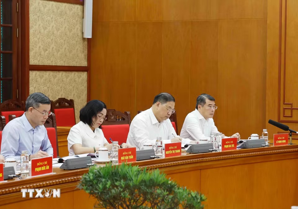 ng-bi-thu-chu-tich-nuoc-to-lam-chu-tri-buoi-lam-viec-ve-tinh-hinh-trien-khai-thuc-hien-chi-thi-so-34-cttw-8771685-6.jpg
