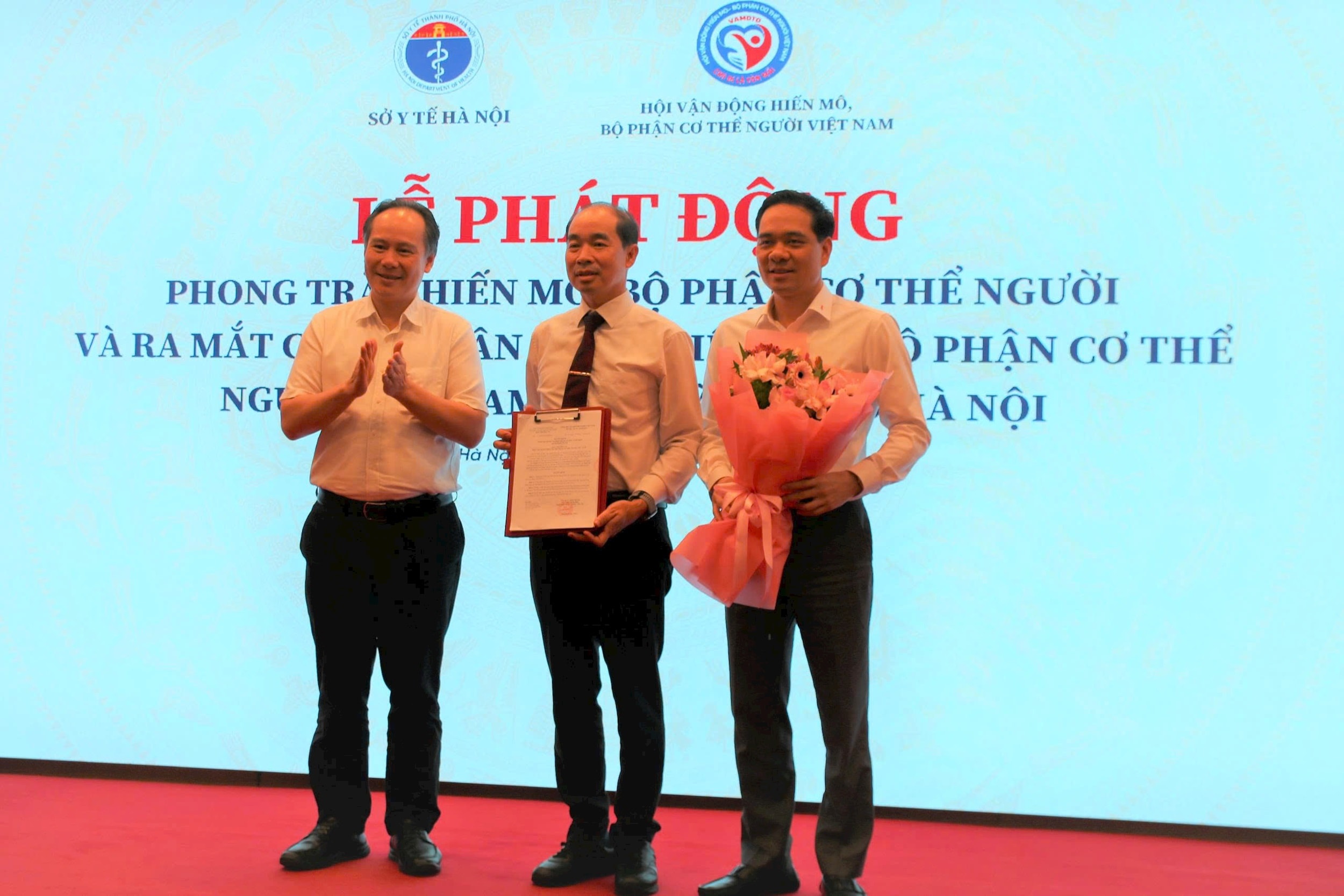trao-quyet-dinh.jpg