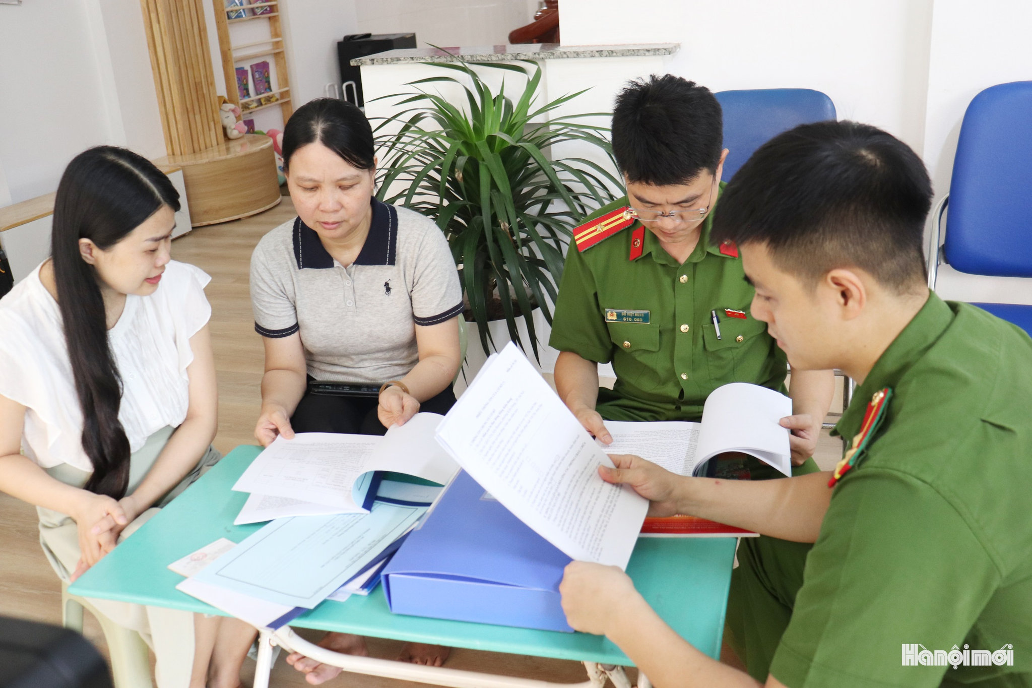 W_phongchay8.jpg