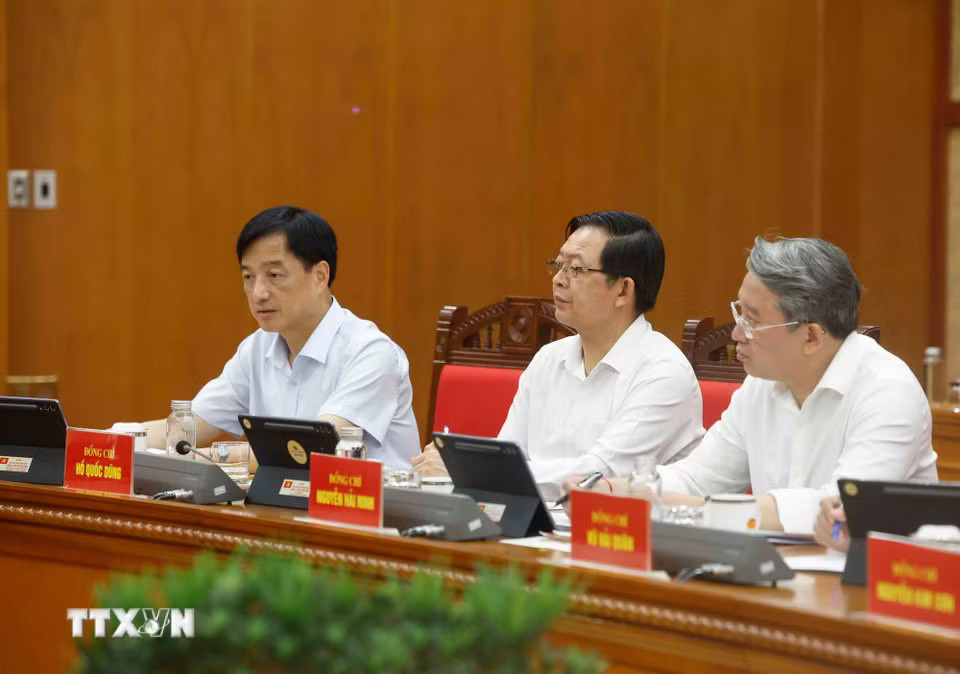 ttxvn-tong-bi-thu-chu-tich-nuoc-chu-tri-buoi-lam-viec-thuong-truc-bcdtw-ve-phat-trien-khoa-hoc-cong-nghe-8775387-4.jpg