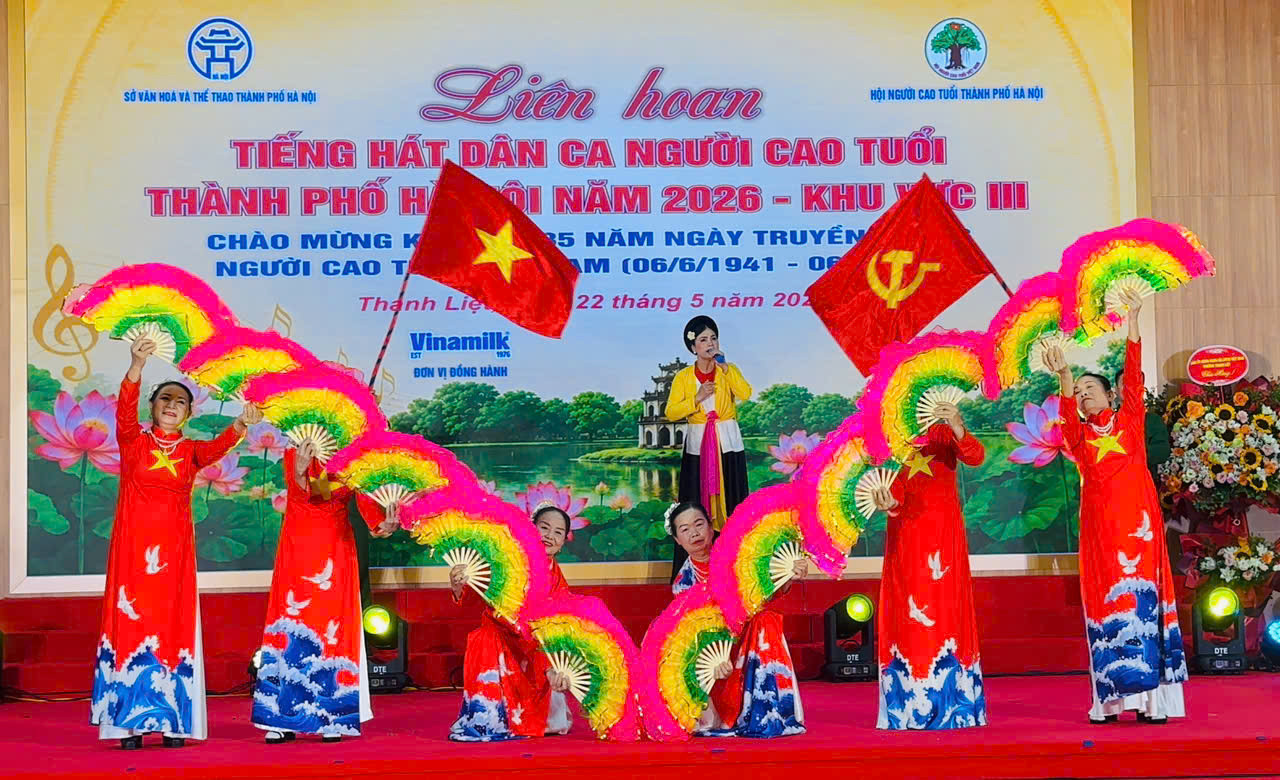 z7853030465293_41310fb6eceb3ad396de5a4e689a77be.jpg
