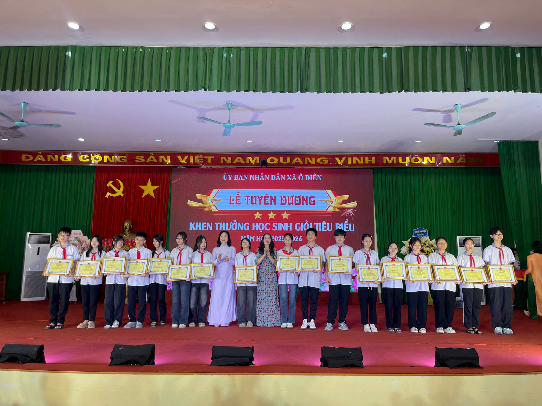 tuyen-duong-1.jpg