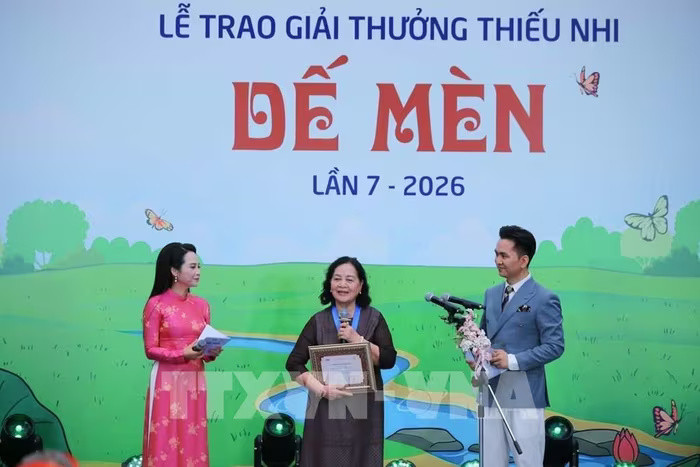de-men-1.jpg