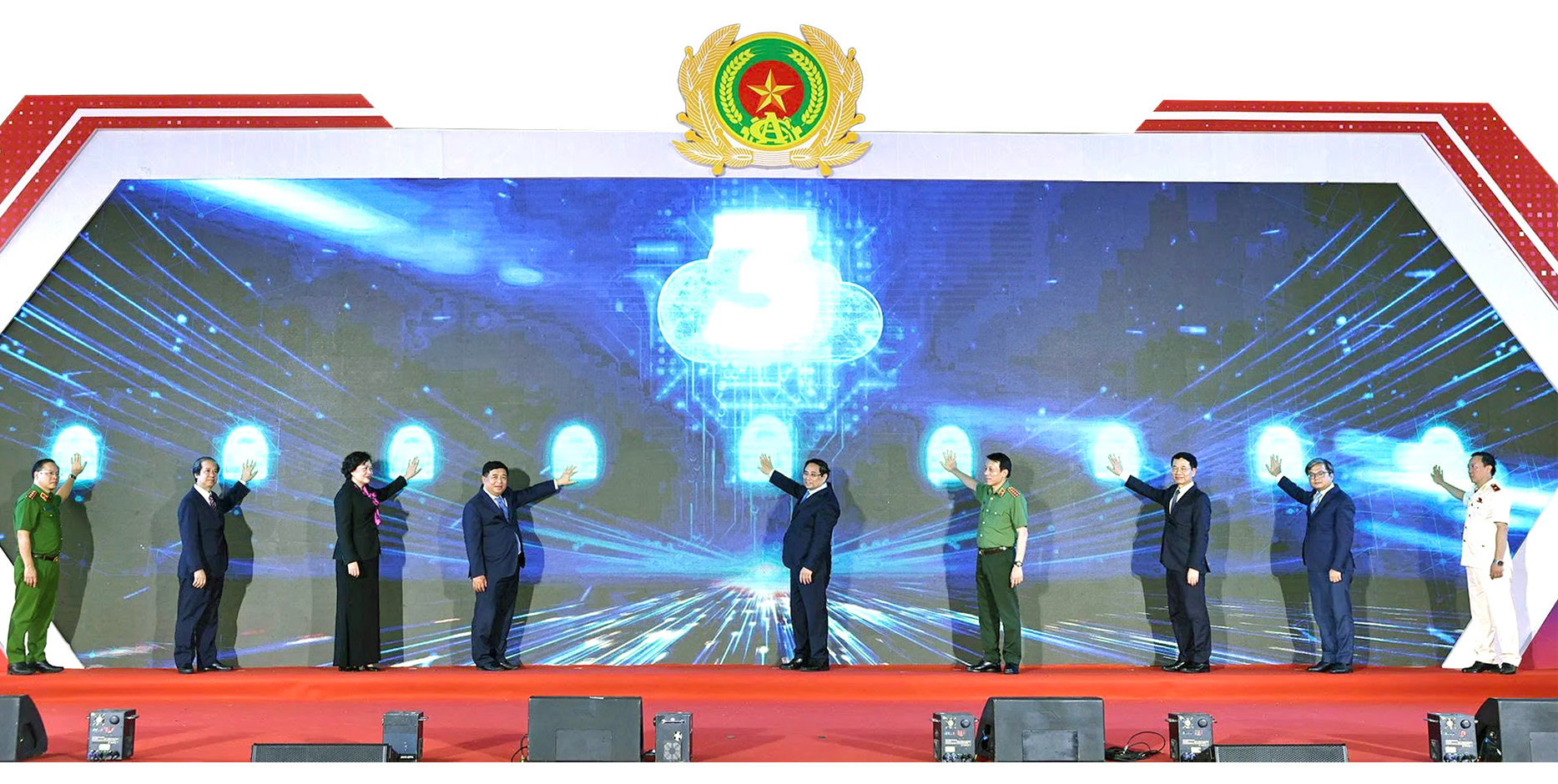 347363764_khai-truong-tt-du-lieu-quoc-gia.jpg