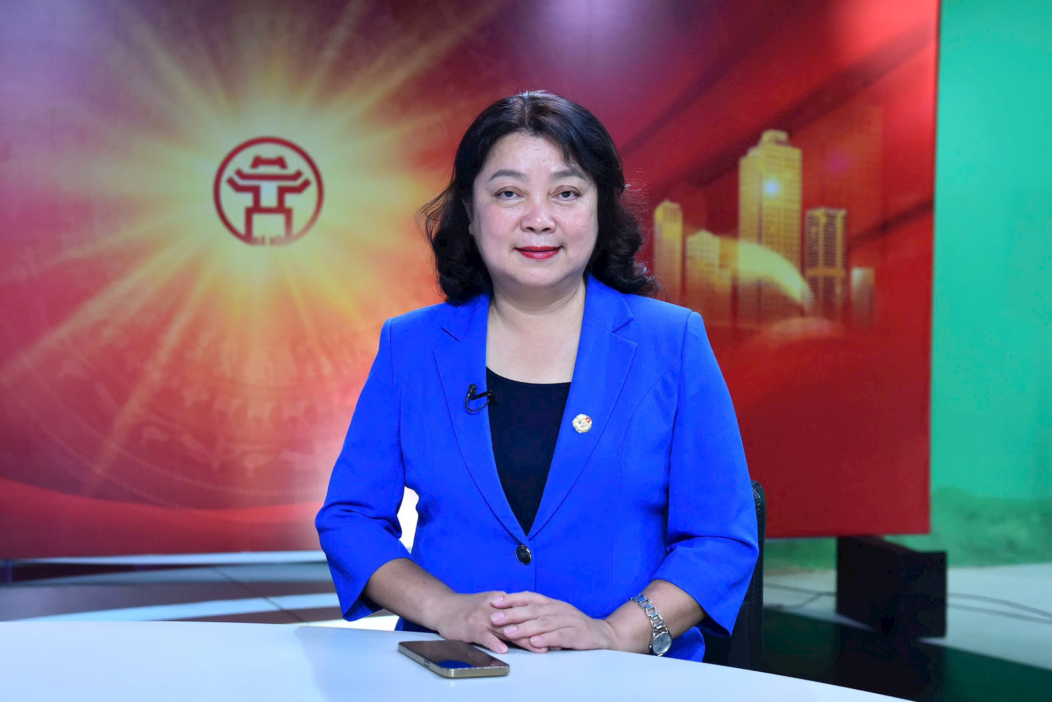 ba-nguyen-thi-thu-thuy-pho-chu-tich-lien-doan-lao-dong-tp-ha-noi.jpg