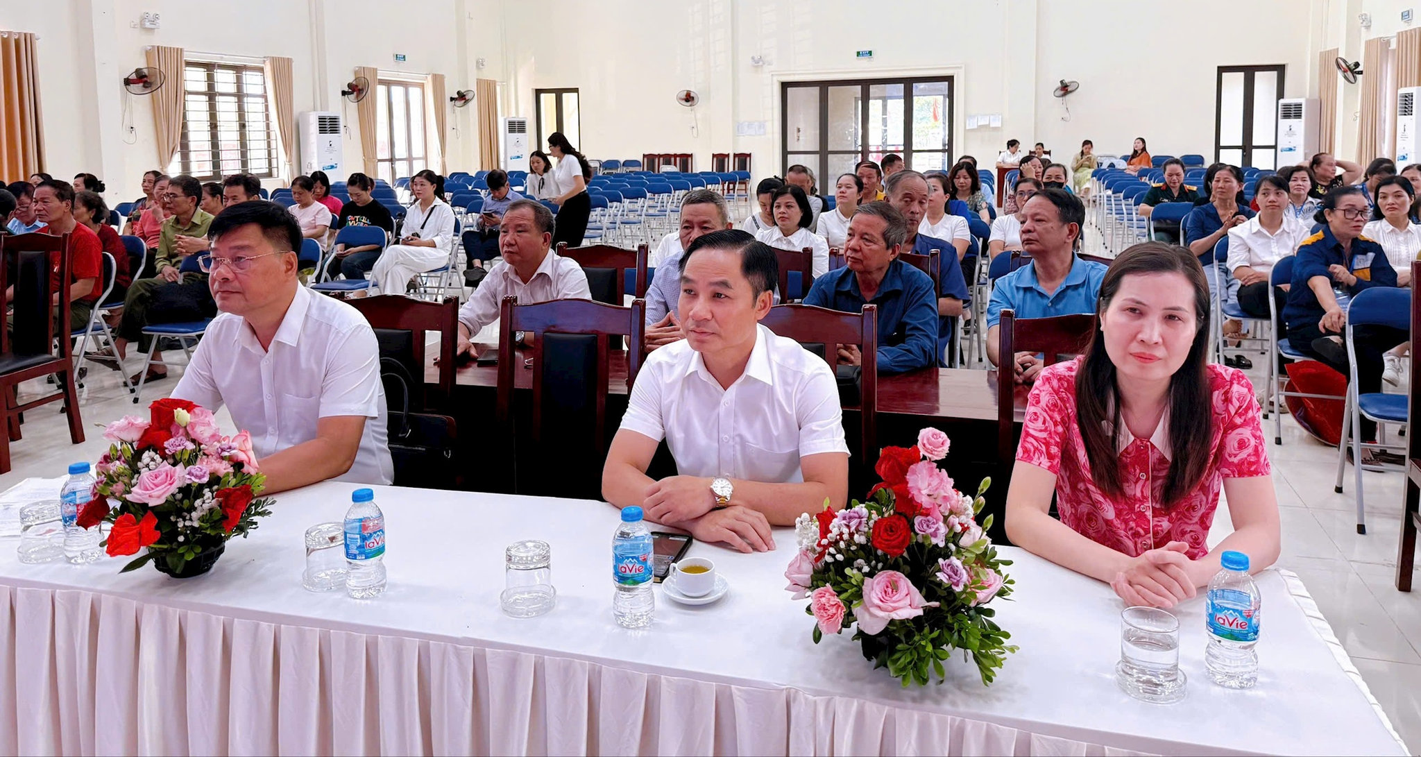 anh-dai-bieu.jpg