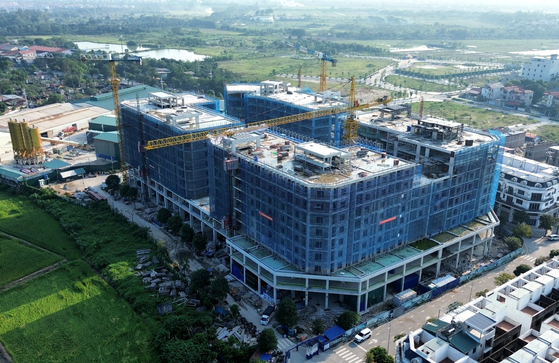 thi-cong-du-an-nha-o-xa-hoi-calyx-residence-tai-xa-dong-anh.-anh-quang-thai.jpg
