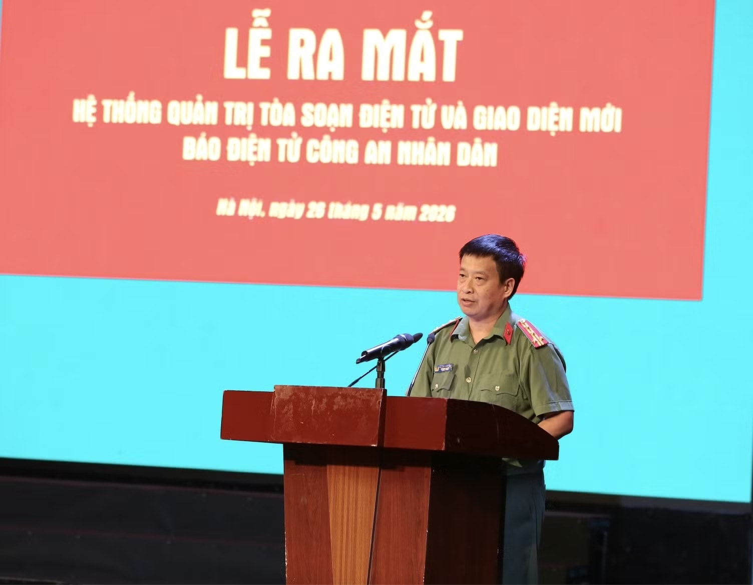Đại tá Nguyễn Thanh Bình, Phó Cục trưởng Cục Truyền thông CAND, Tổng Biên tập Báo CAND phát biểu tại buổi lễ.