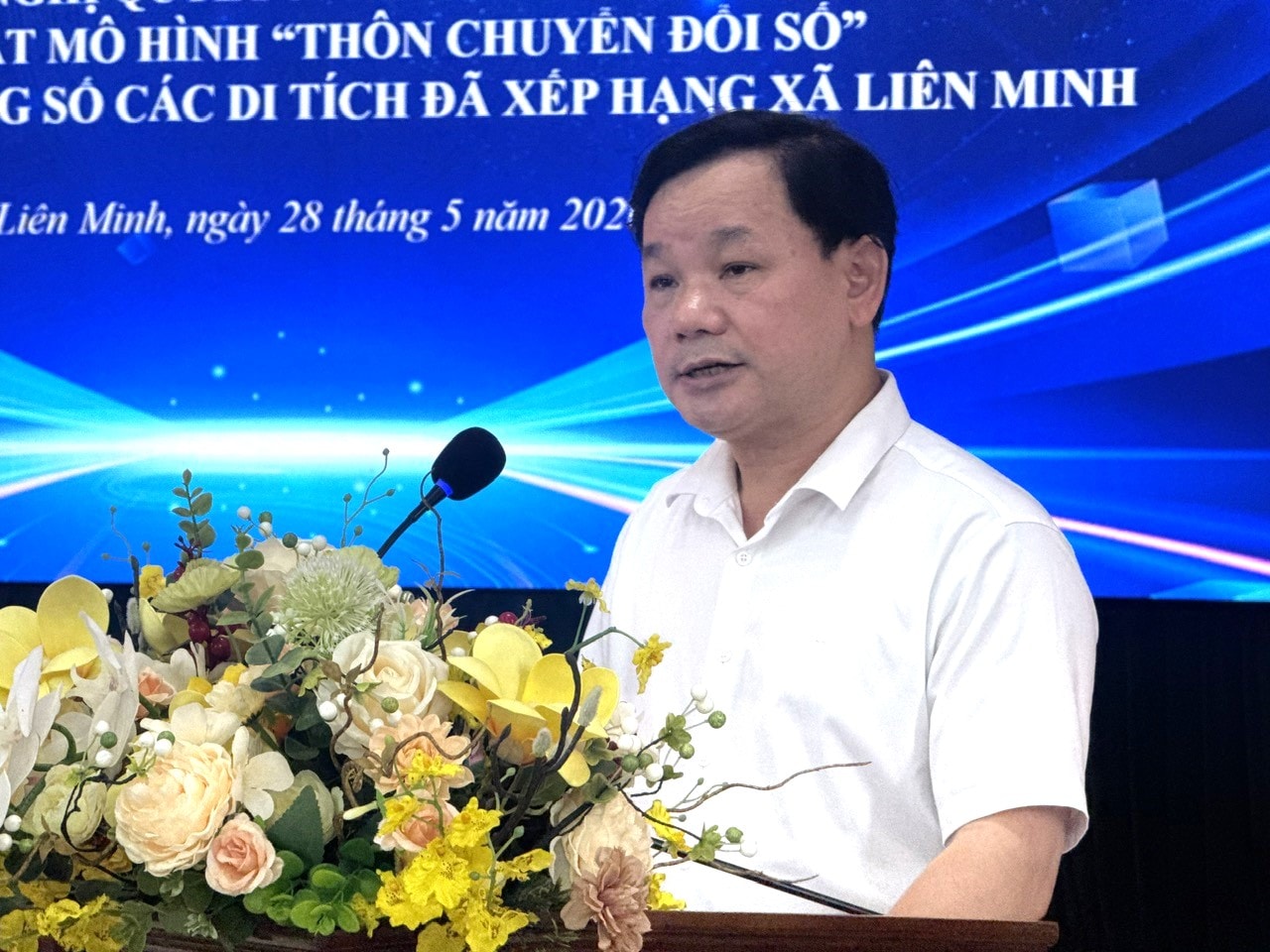 bi-thu.jpg