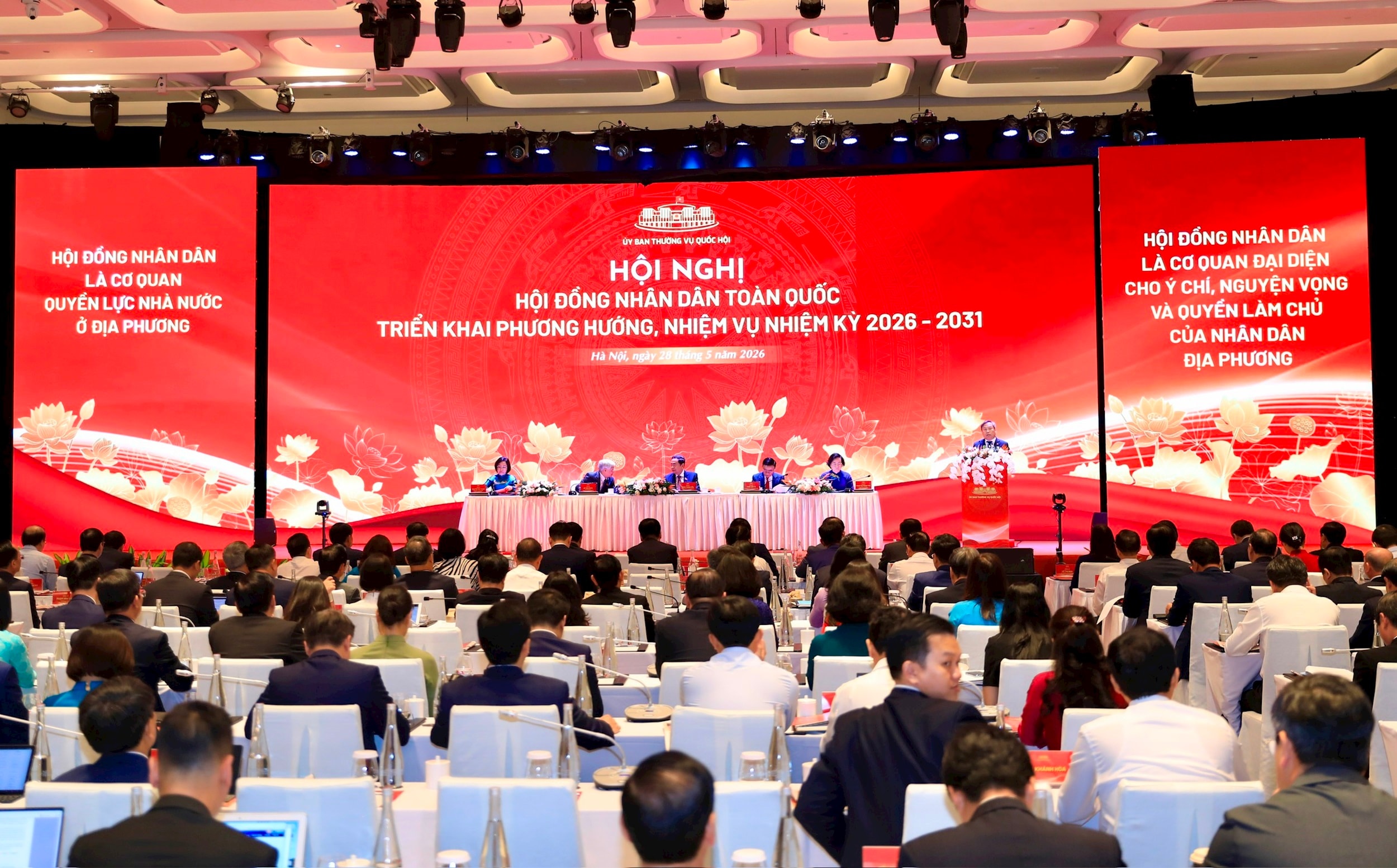hoi-nghi-toan-quoc-2.jpg