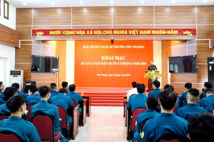 Phường Phú Thượng: Nâng cao chất lượng huấn luyện dân quân cơ động