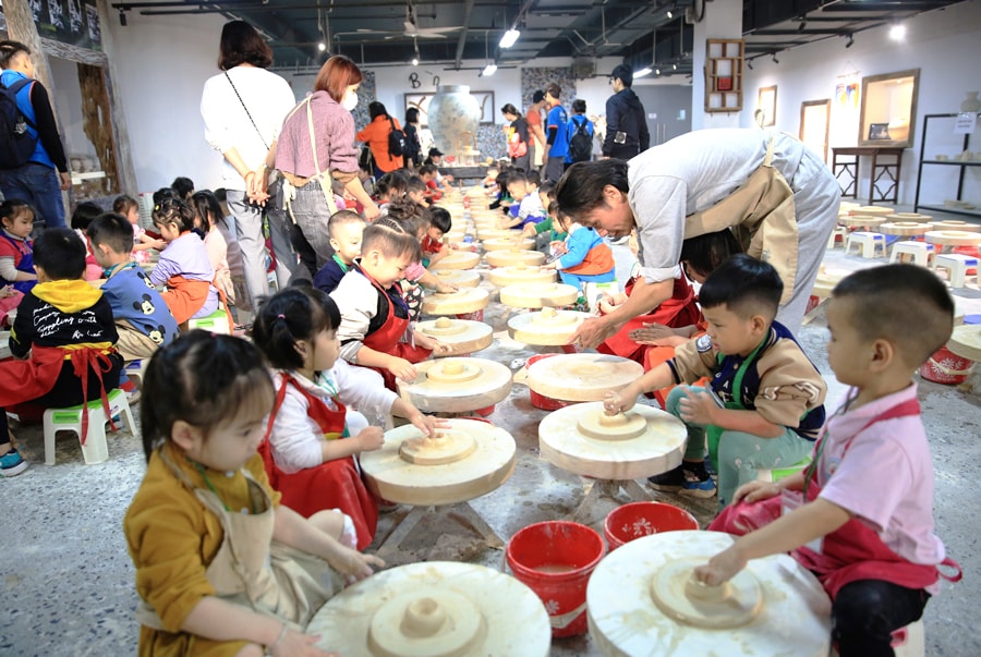 https://hnm.1cdn.vn/2026/05/29/31c3a9ba16/t5-tre.jpg
