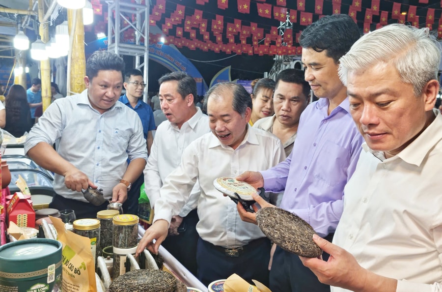 https://hnm.1cdn.vn/2026/05/29/31c3a9ba16/t6-htx.jpg