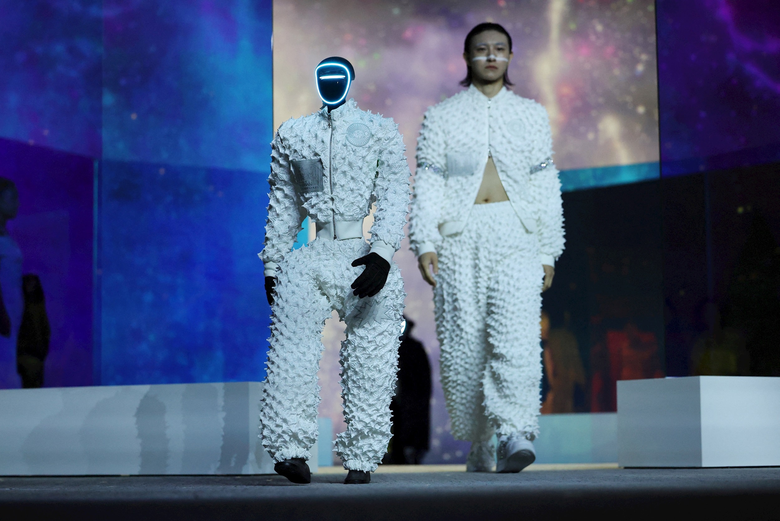 2026-05-28t080253z_410322185_rc27ilanu22g_rtrmadp_3_southkorea-robots-fashion-1-.jpg