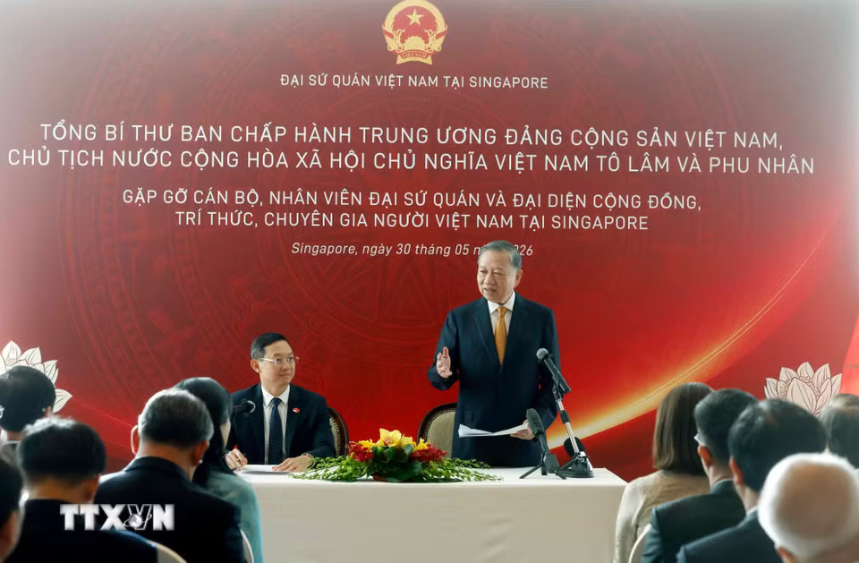 d00661f1bee39aadc68be1ece355786ae678-_ttxvn-tong-bi-thu-chu-tich-nuoc-gap-cong-dong-nguoi-viet-nam-tai-singapore-2.jpg