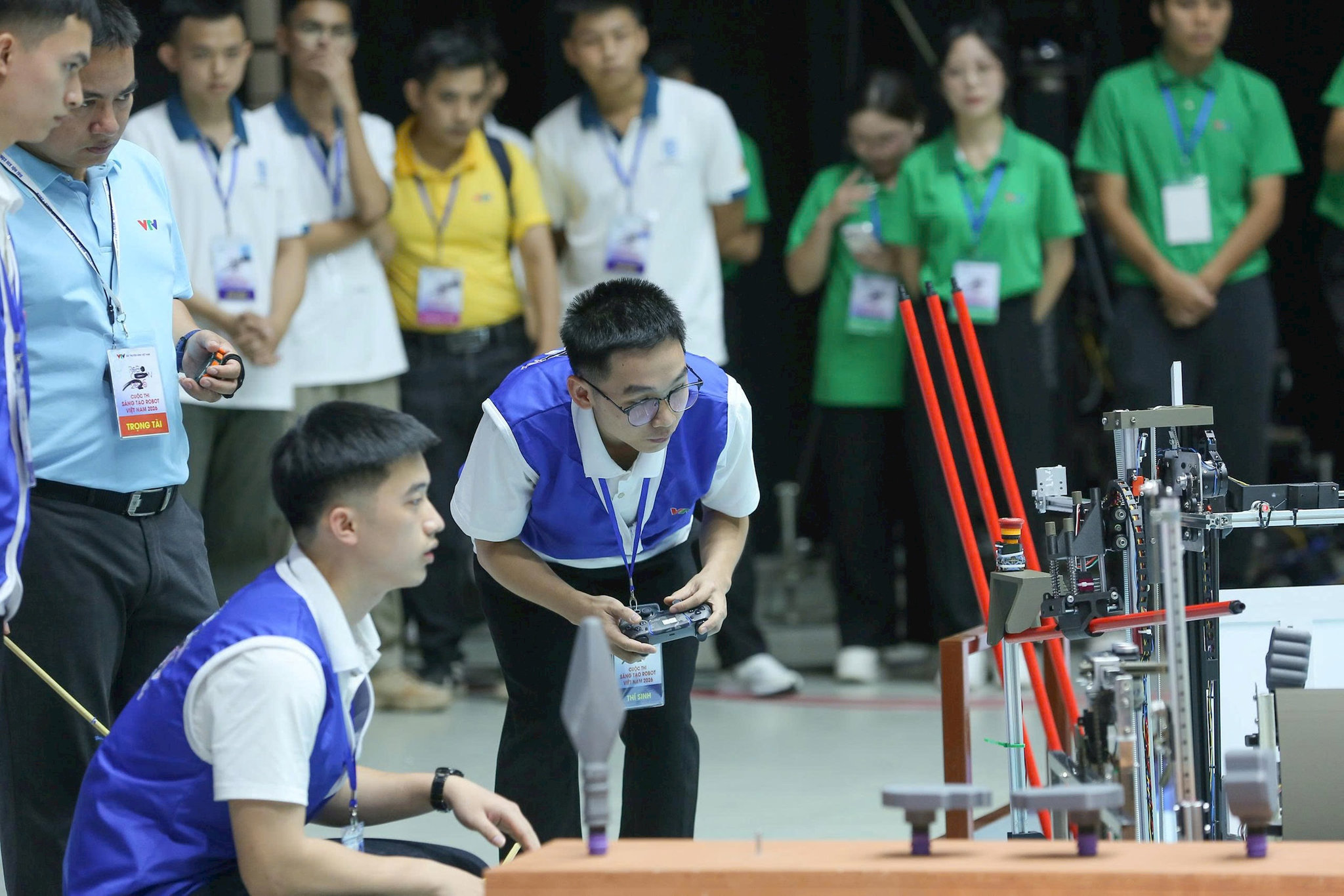 viec-dau-tu-cho-ai-ban-dan-hay-robot-huong-den-xay-dung-he-sinh-thai-doi-moi-sang-tao.-trong-anh-cuoc-thi-robocon-viet-nam-2026.-anh-nguyen-linh.jpg