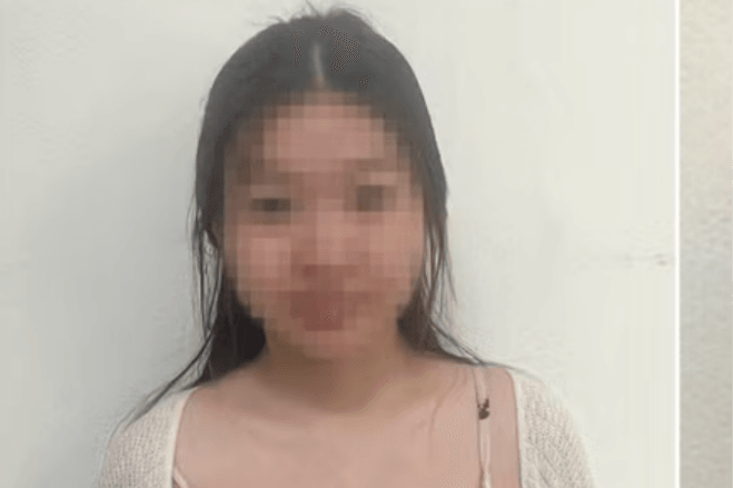 Ma tuý được "ship" dưới vỏ bọc đơn hàng quần áo