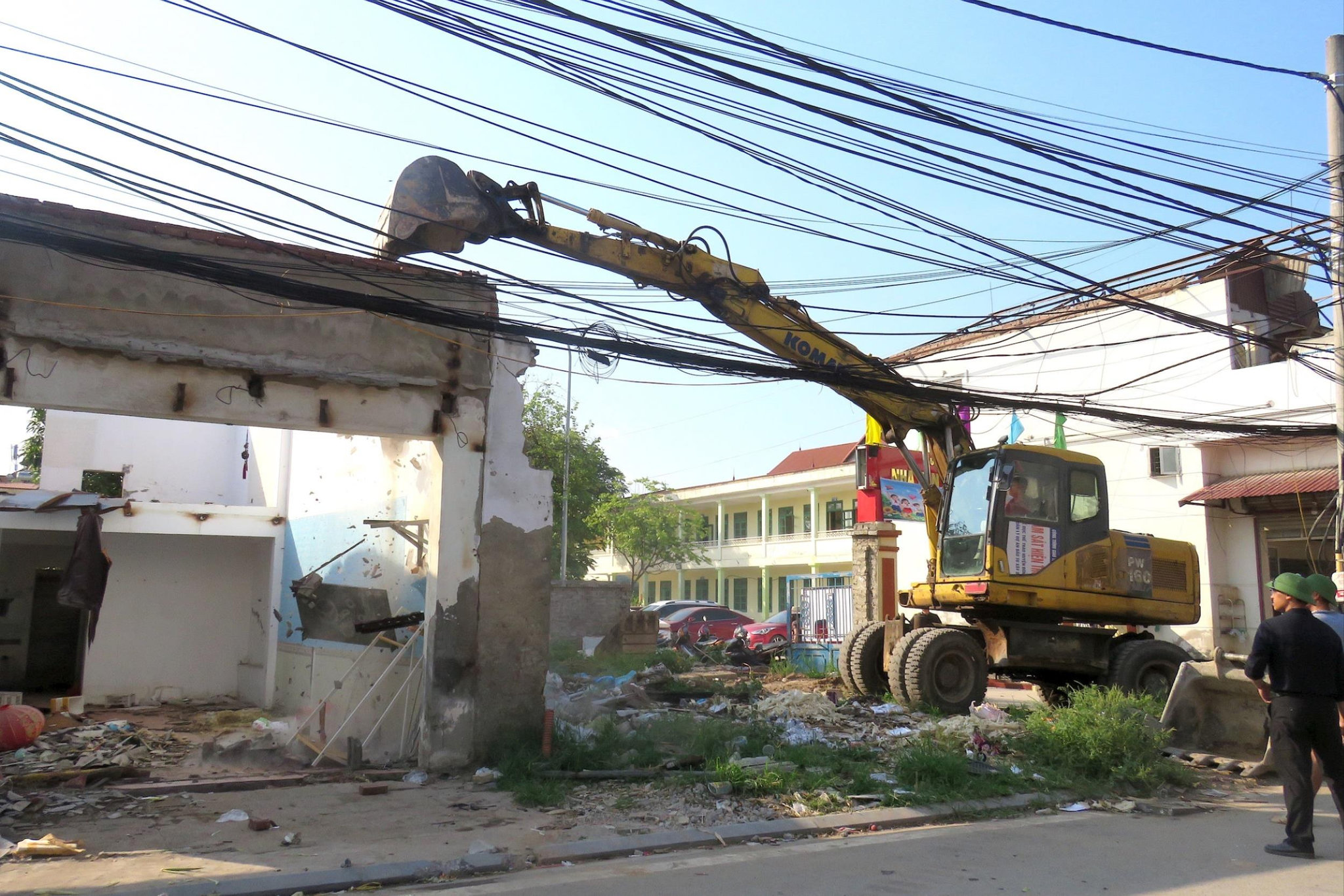 Xã Thiên Lộc xử lý 22 công trình vi phạm, mở rộng khuôn viên nhà văn hóa thôn Mạch Lũng