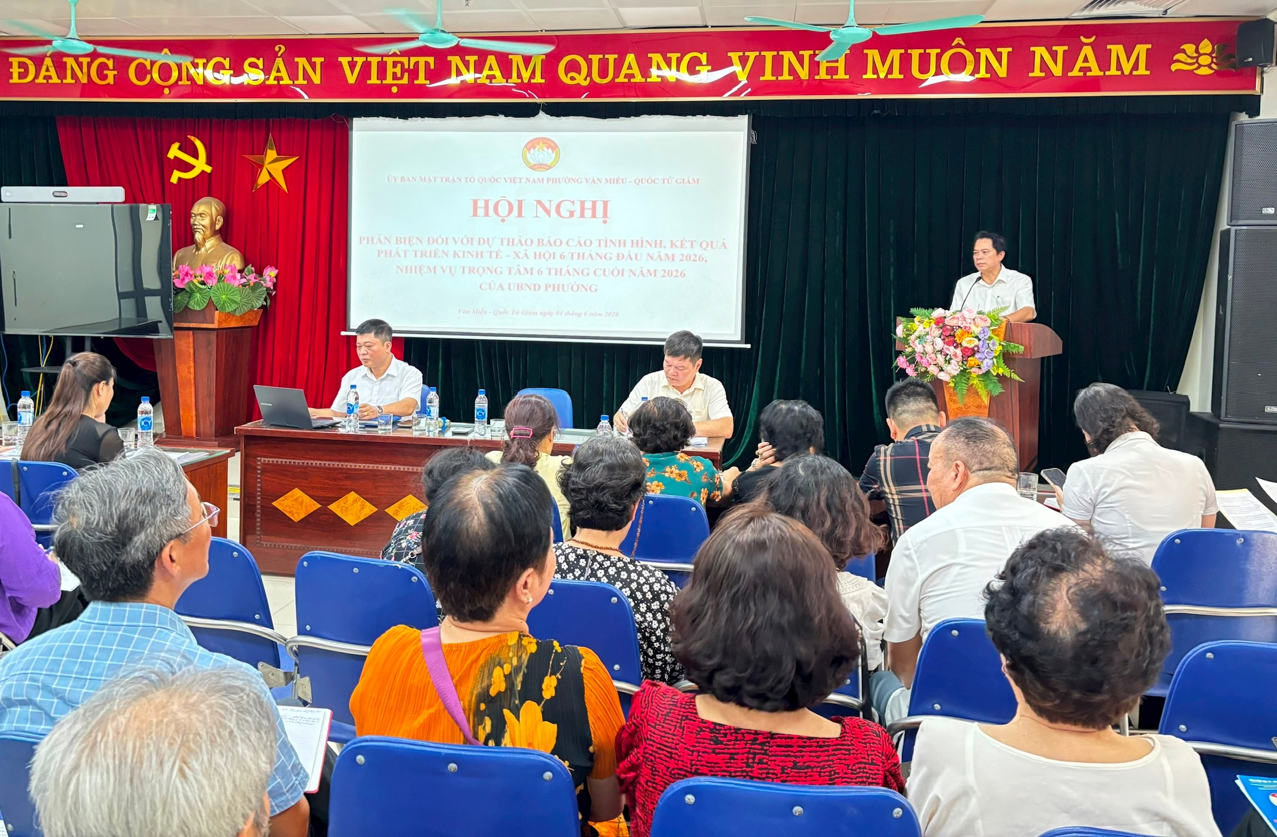 hoi-nghi-3.jpg