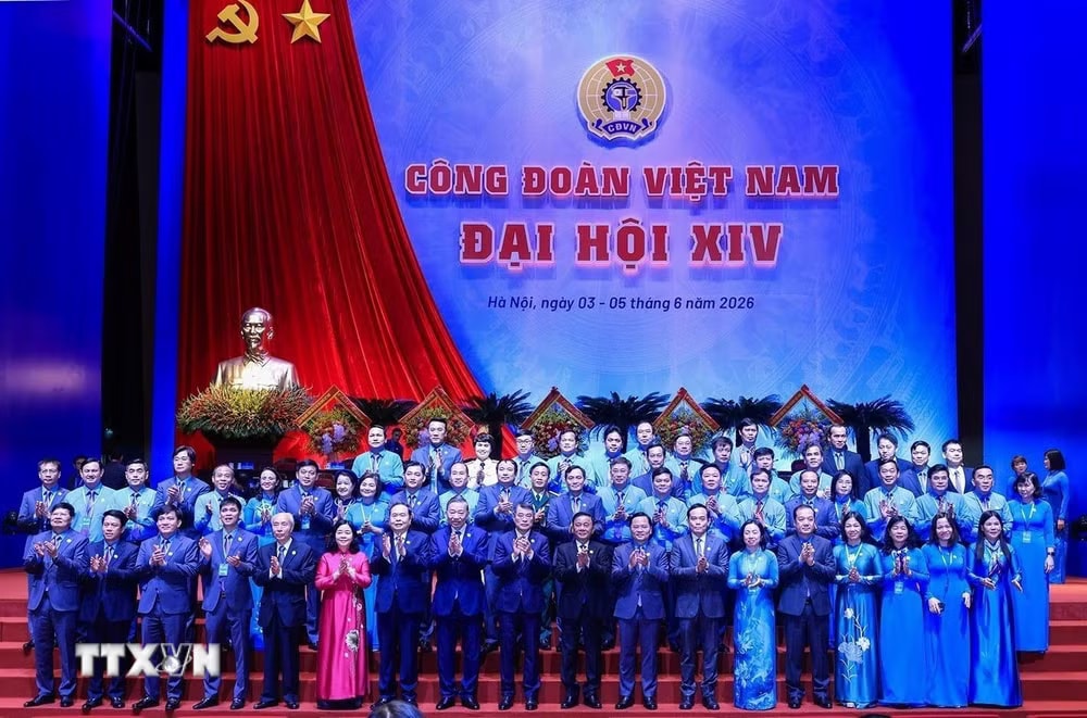 fbc926ad9a74f6b1bfe70b3203772c7979020cefa-_ttxvn-khai-mac-phien-trong-the-dai-hoi-xiv-cong-doan-viet-nam-0406-20.jpg