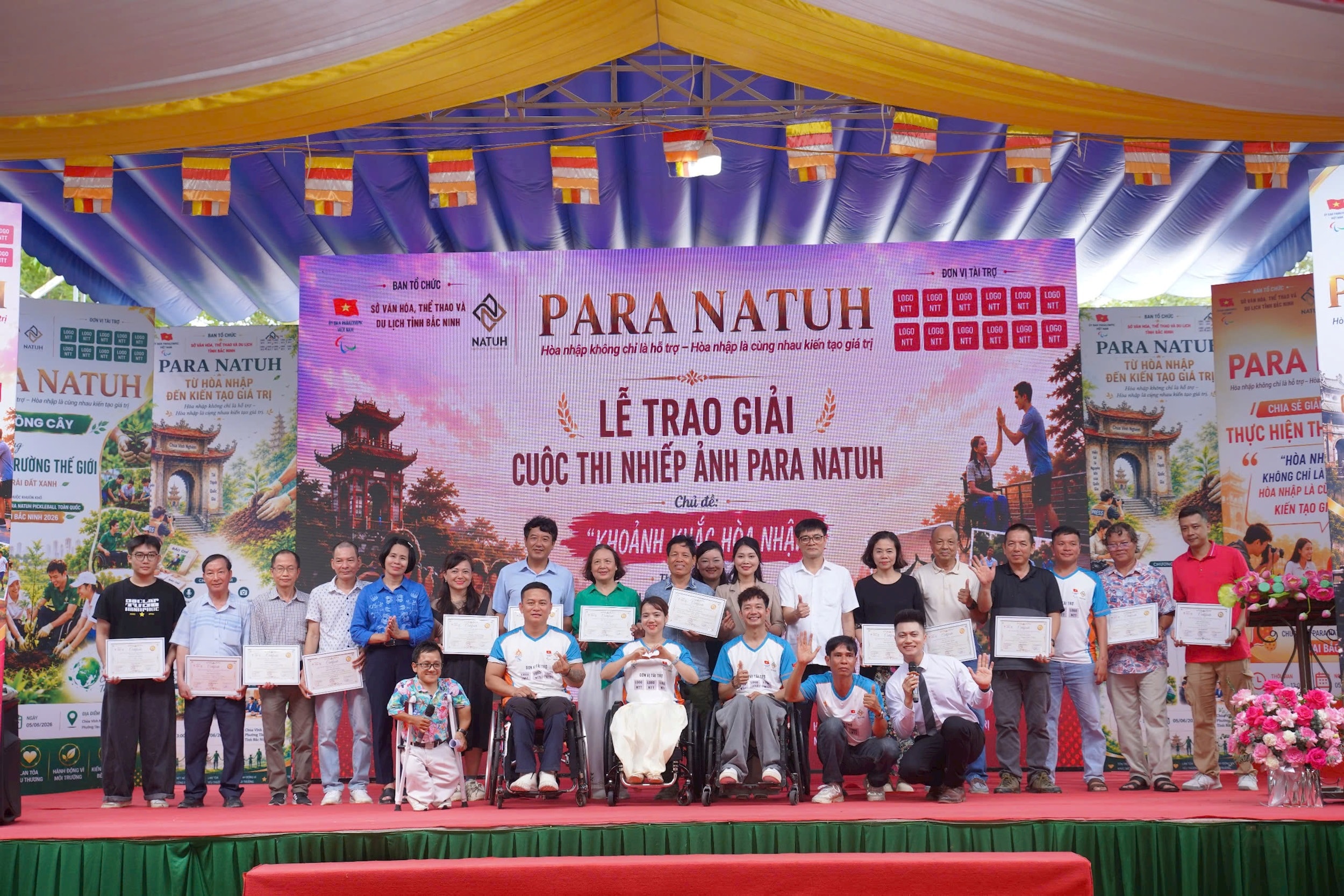 5-trao-giai-nhiep-anh.jpg