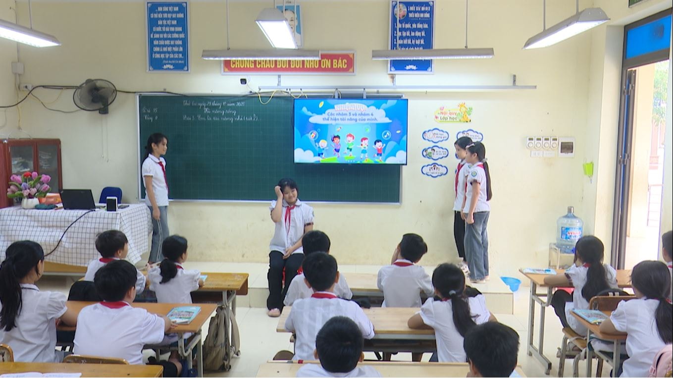 mot-tiet-hoc-ve-giao-duc-ki-nang-phong-chong-bao-luc-hoc-duong-tai-truong-tieu-hoc-phu-chau-xa-vat-lai..jpg