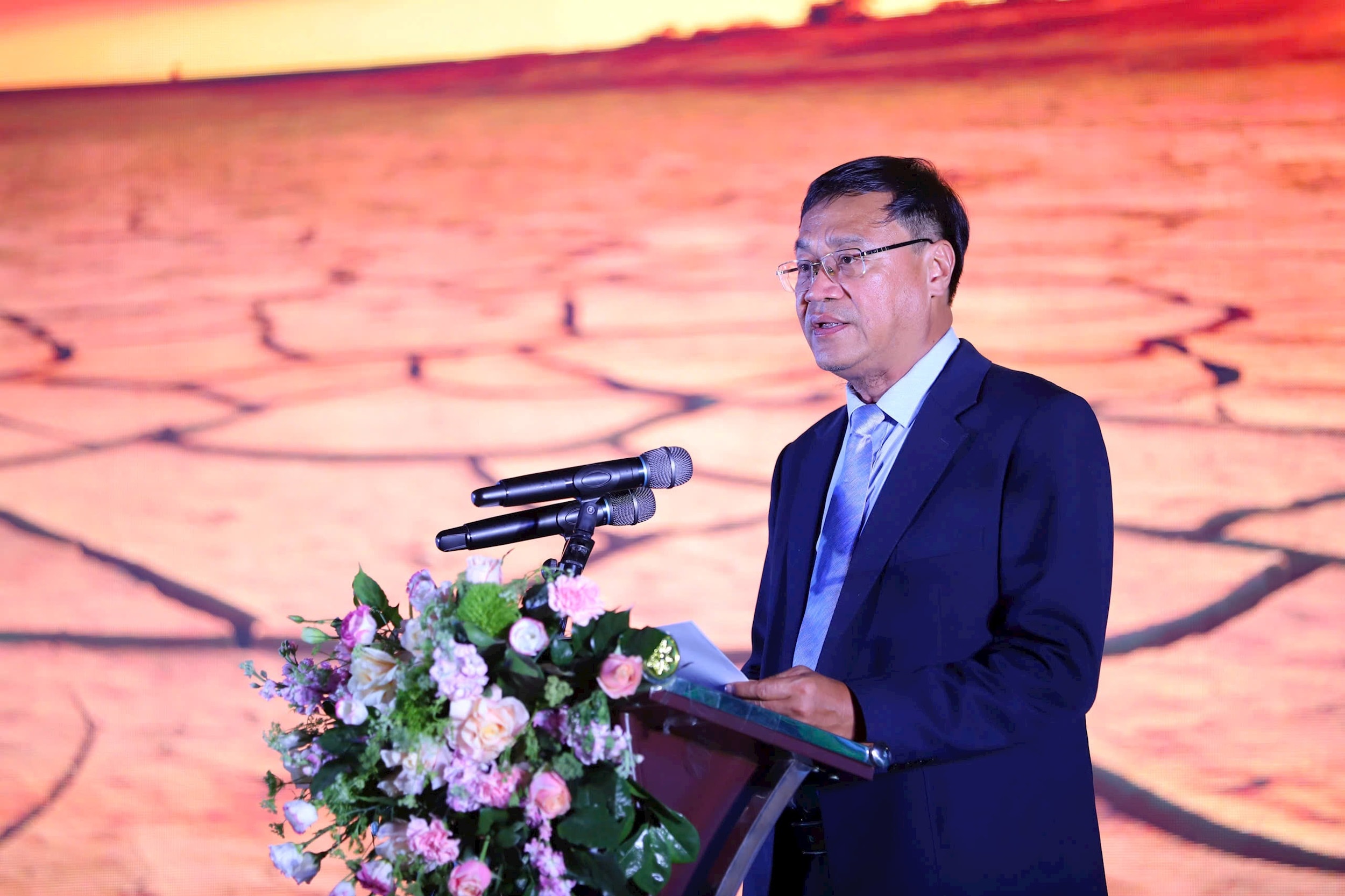 hanh-dong-vi-khi-hau-ha-viet.jpg