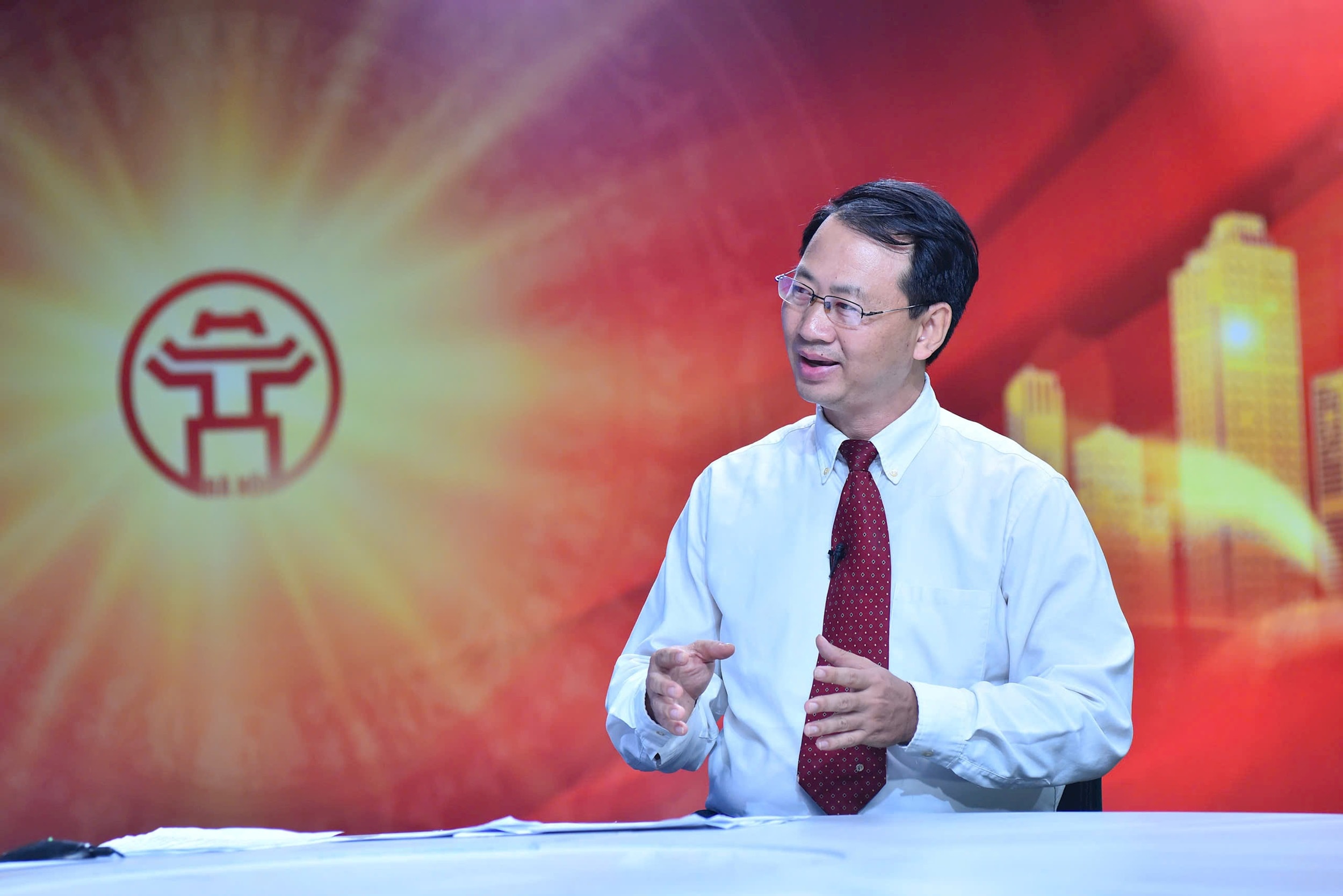 8-ong-nguyen-tien-dat.jpg