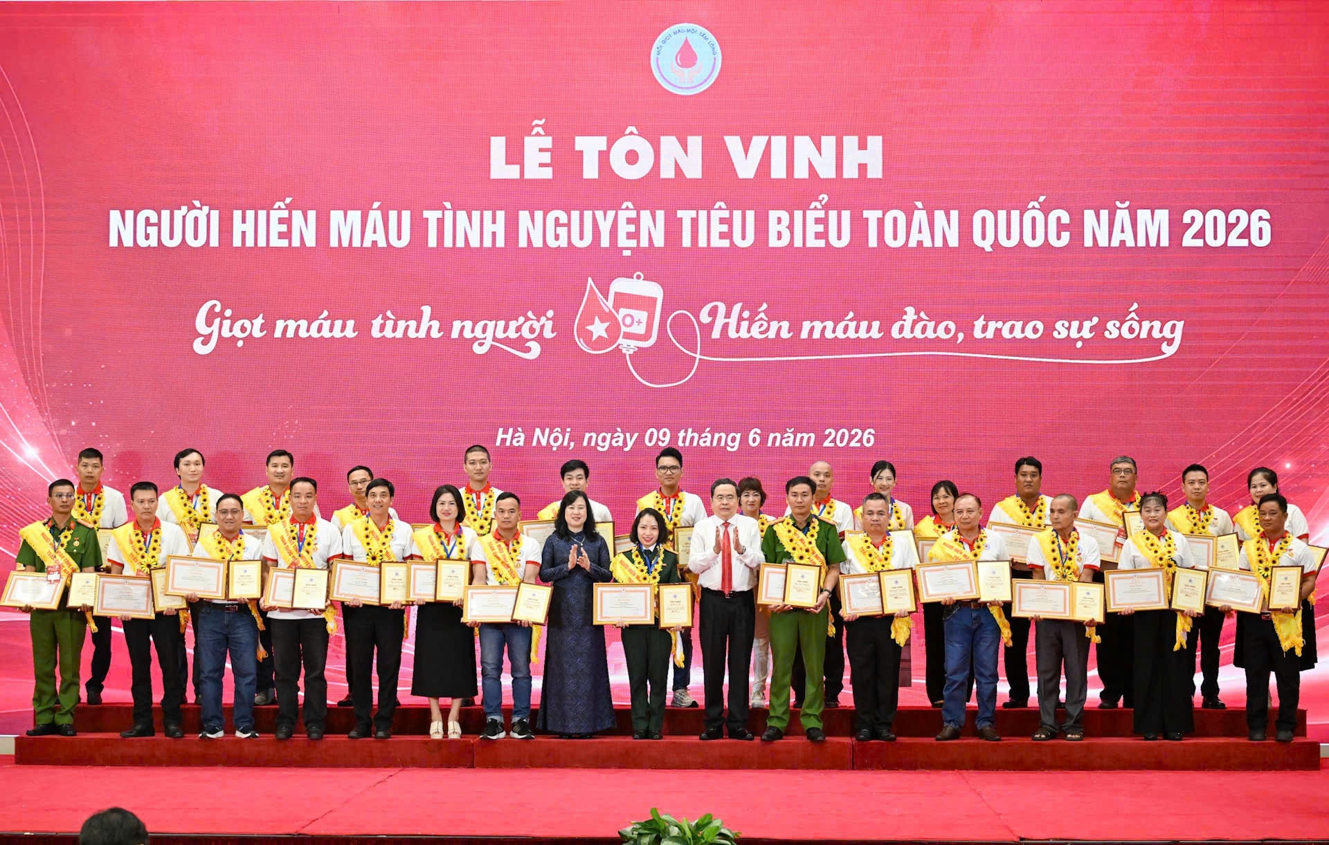 hien-mau-17809780860661527791687.jpg