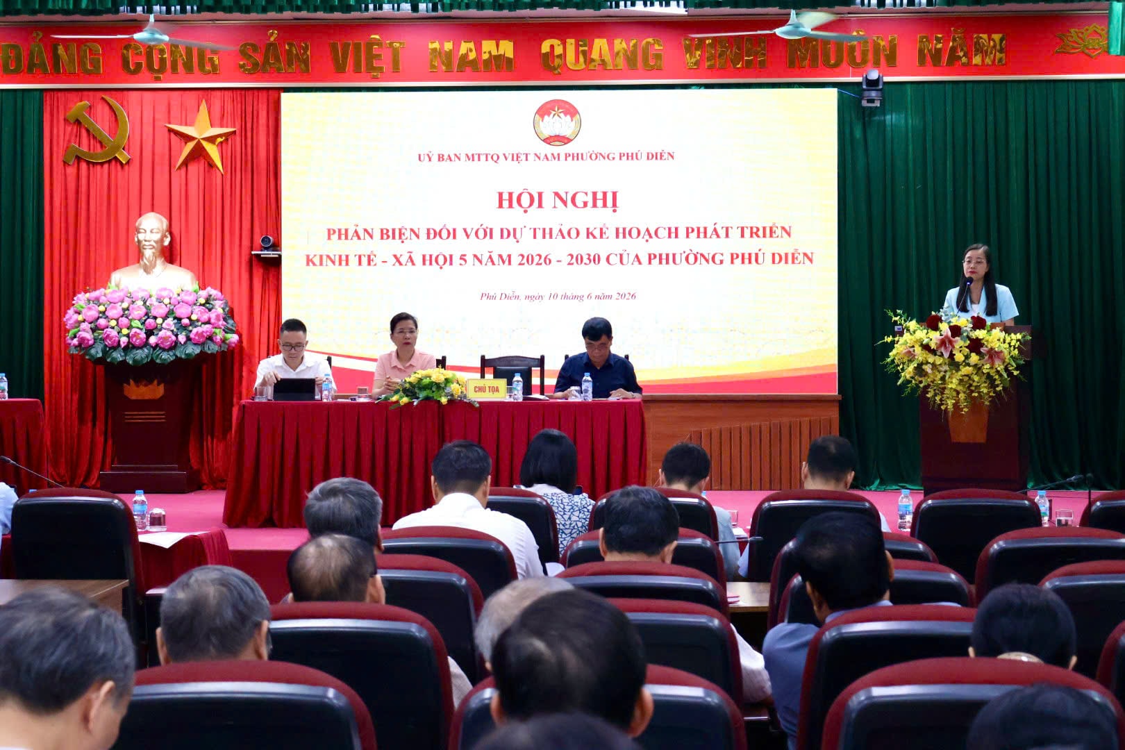 phan-bien-1.jpg