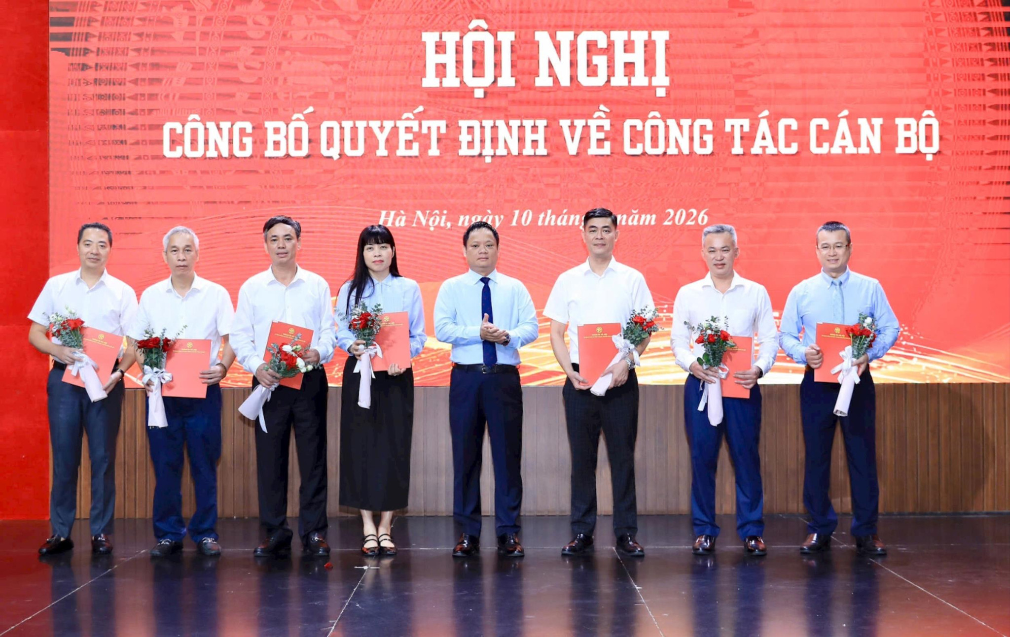 Công bố quyết định về công tác cán bộ tại Cơ quan Báo và Phát thanh, Truyền hình Hà Nội
