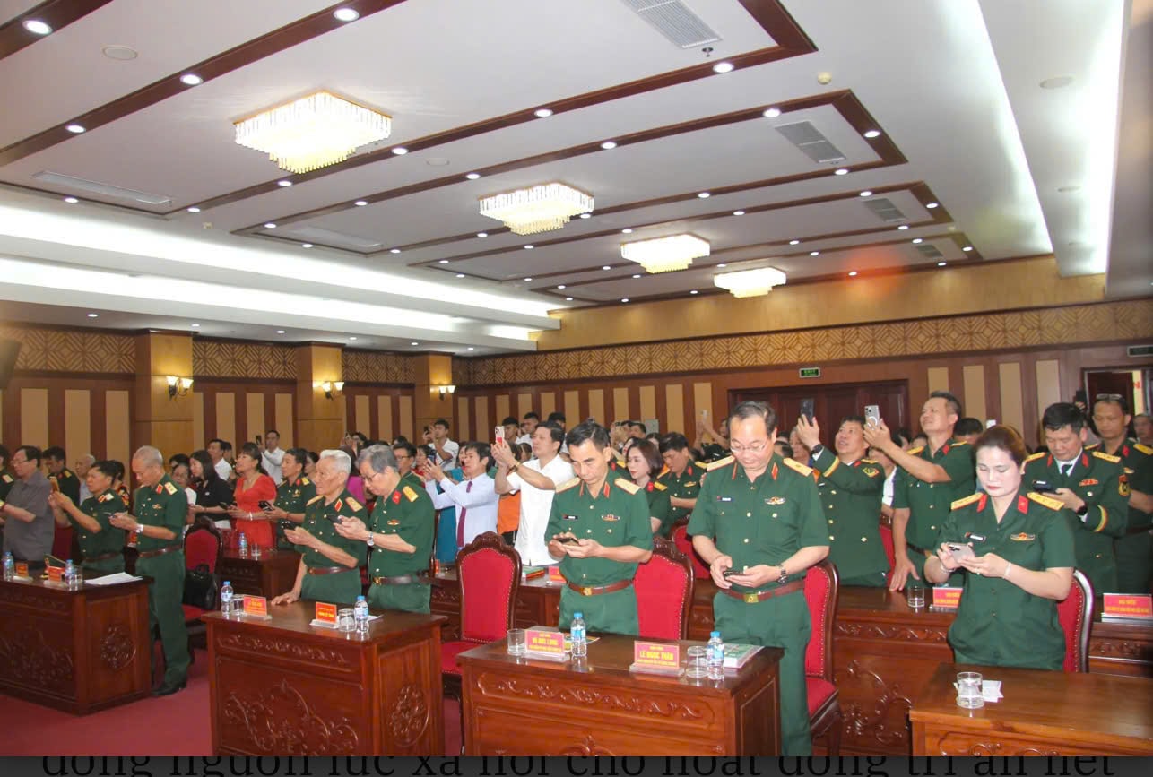 nhan-tin(1).jpg