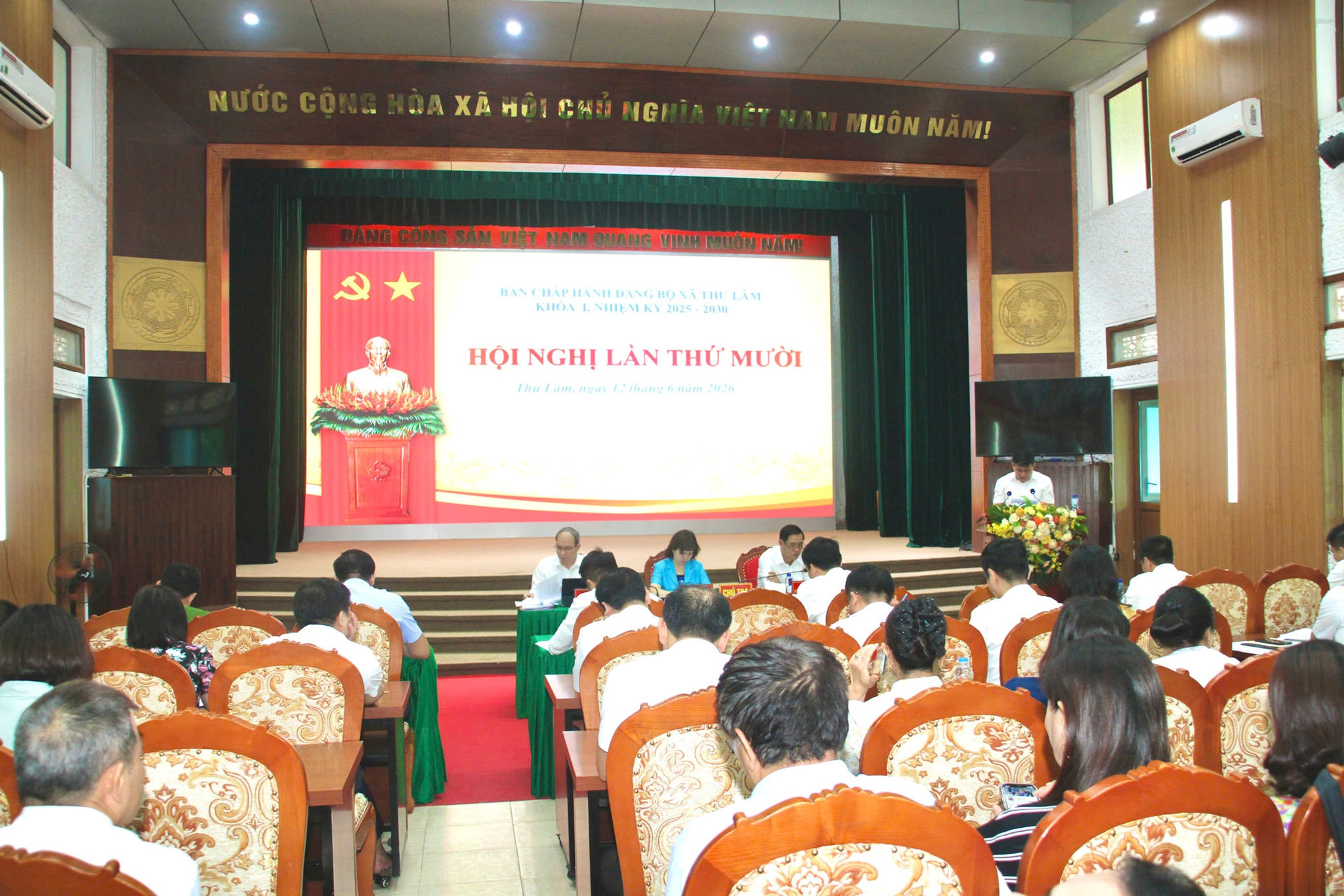 Xã Thư Lâm: Sơ kết 1 năm thực hiện chính quyền địa phương hai cấp, thảo luận sáp nhập thôn, tổ dân phố