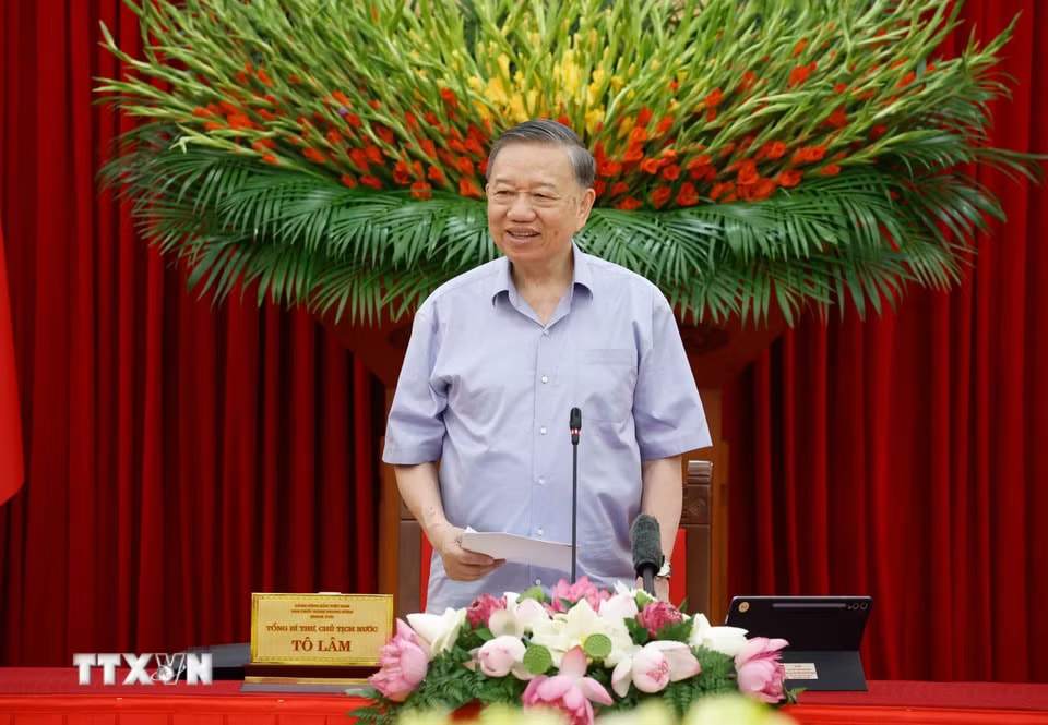 c5d29c9250f76b9b13f4ace79567e-_ttxvn-tong-bi-thu-chu-tich-nuoc-lam-viec-voi-nganh-giao-duc-va-dao-tao-8826967-8.jpg